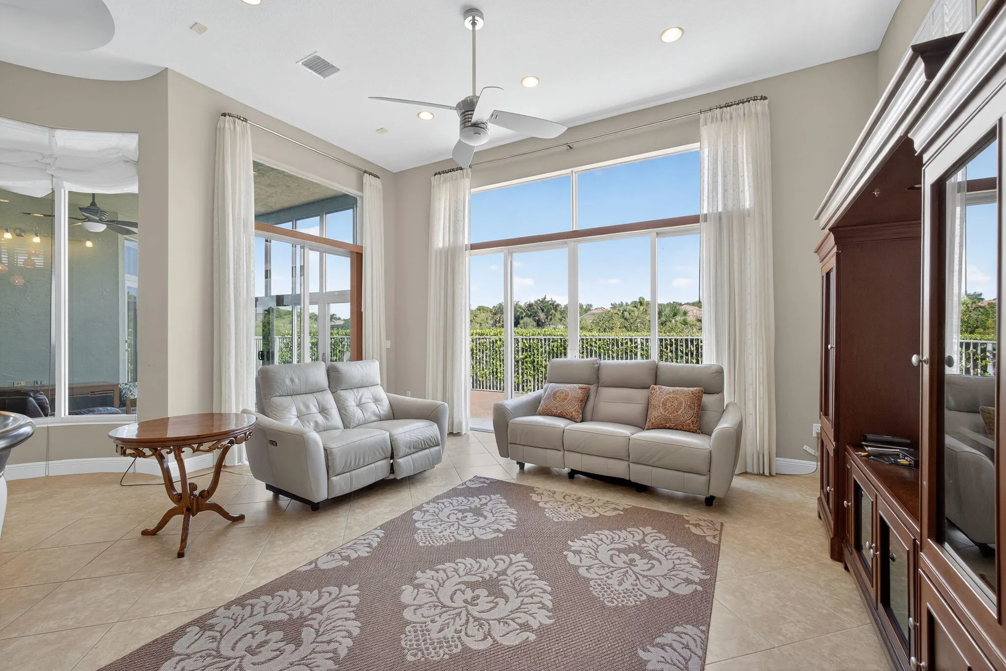 Property Slideshow image 9 of 42 | 9783 via grandezza, Wellington, FL, 33411
