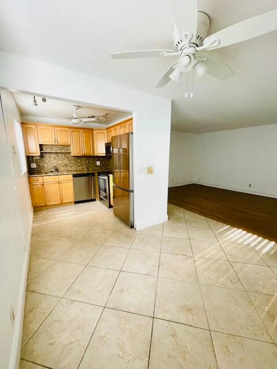 Property Slideshow image 10 of 21 | 252 brittany f f, Delray Beach, FL, 33446
