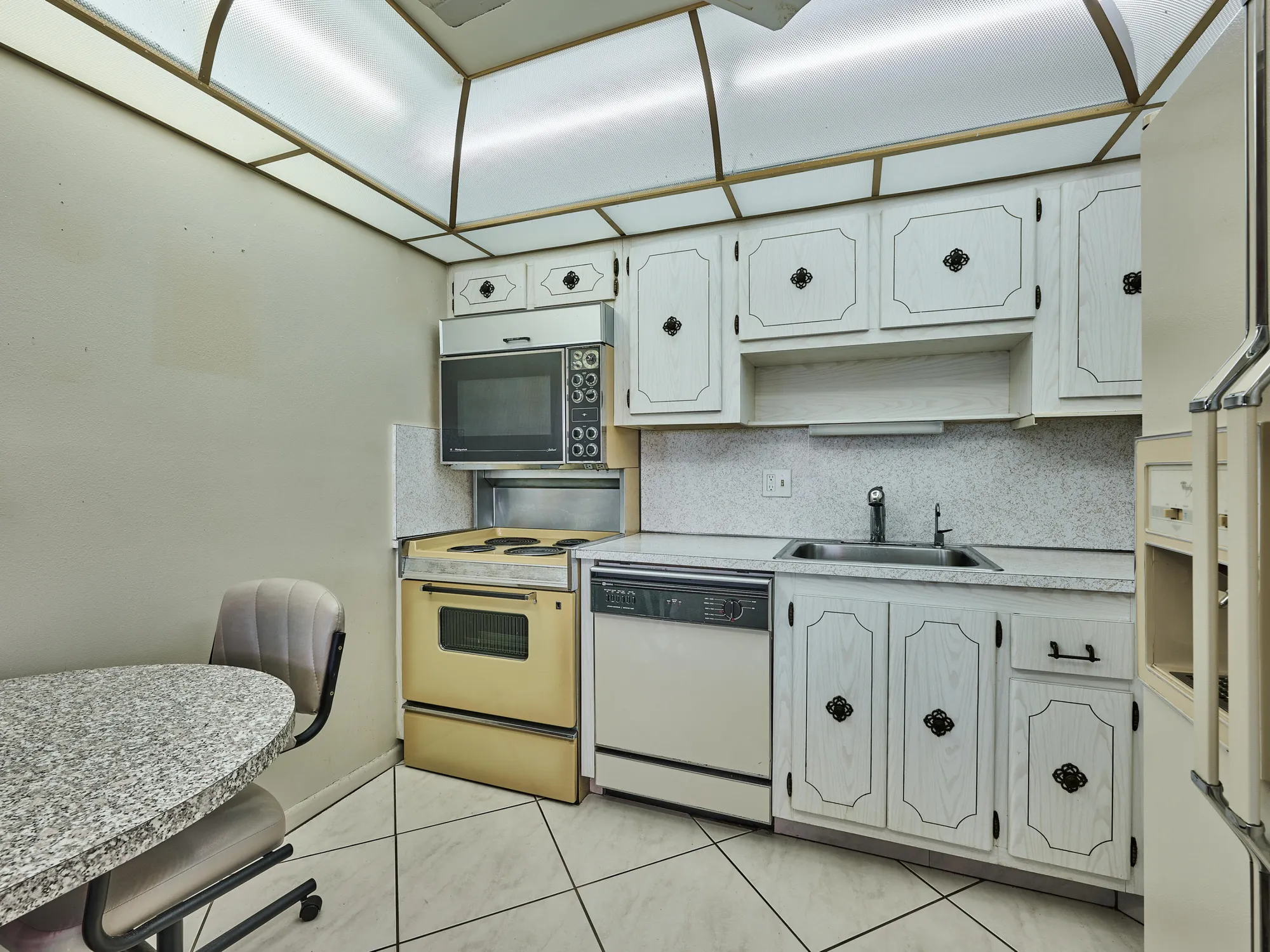 Property Slideshow image 19 of 48 | 409 greenbrier b # 409, West Palm Beach, FL, 33417