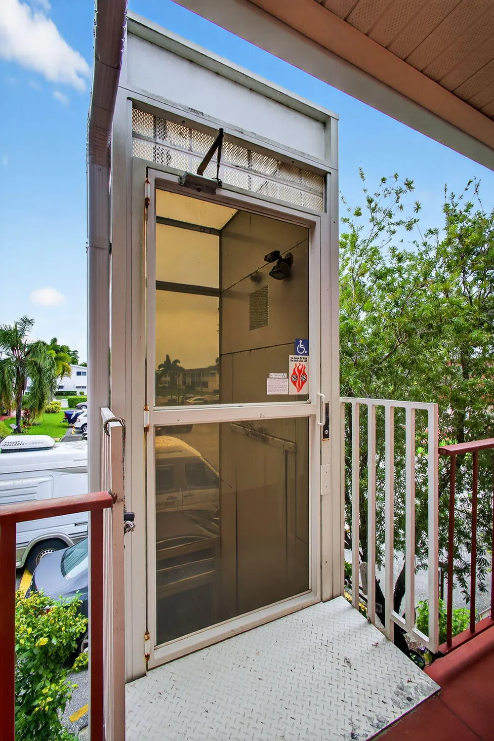 Property Slideshow image 16 of 33 | 26 golfs edge f, West Palm Beach, FL, 33417