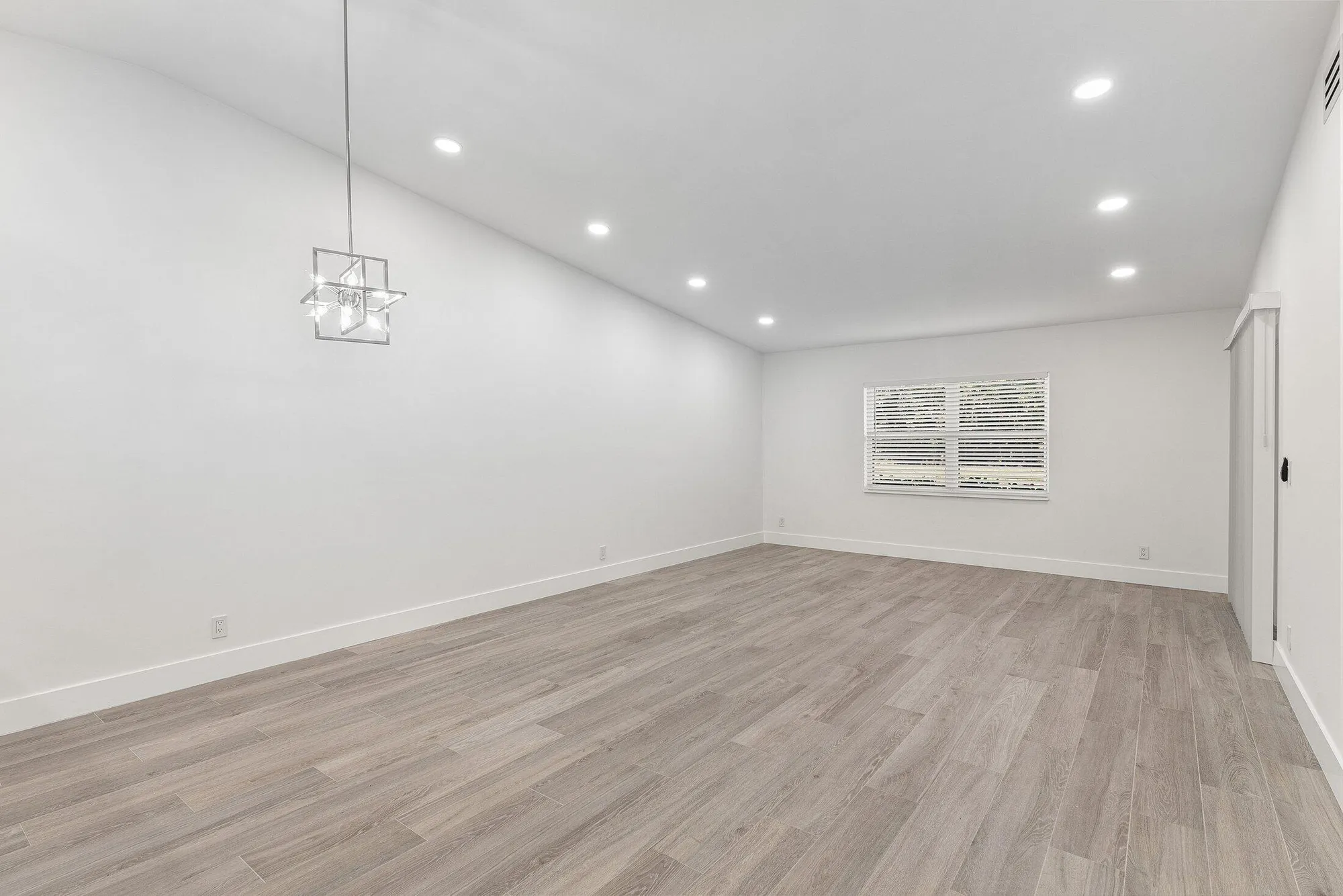 Property Slideshow image 13 of 50 | 8065 whispering palm dr, Boca Raton, FL, 33496