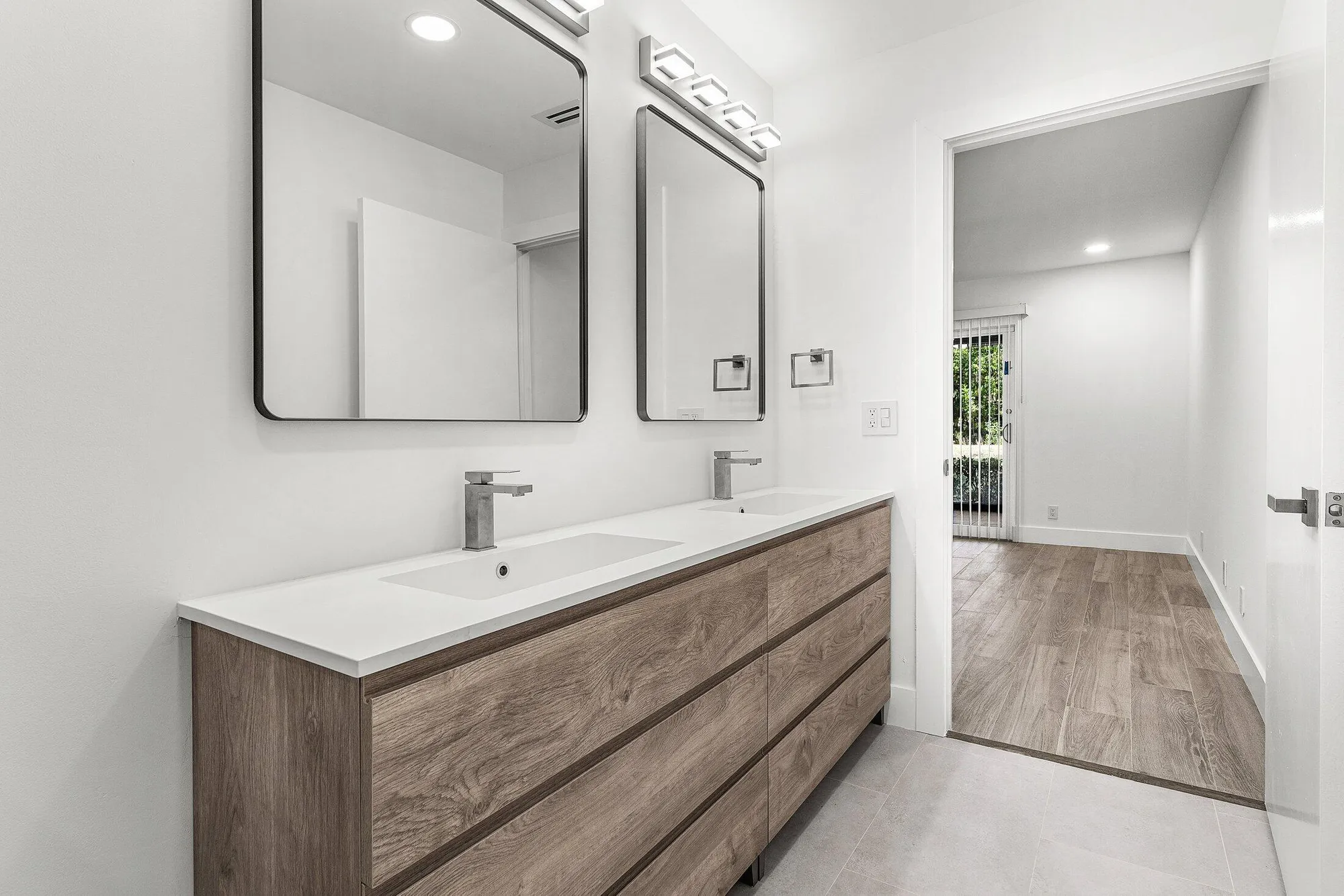 Property Slideshow image 26 of 50 | 8065 whispering palm dr, Boca Raton, FL, 33496