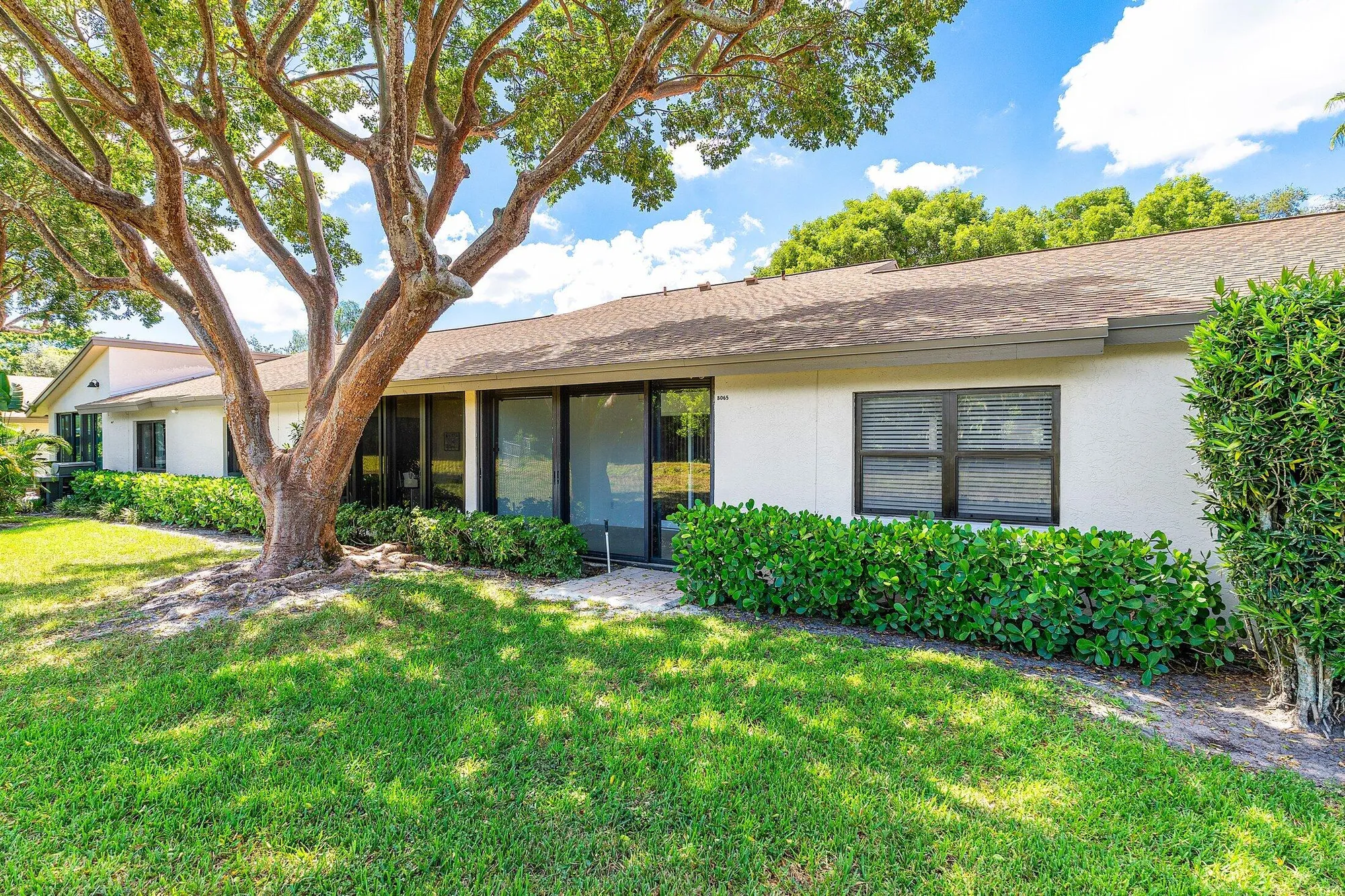 Property Slideshow image 34 of 50 | 8065 whispering palm dr, Boca Raton, FL, 33496