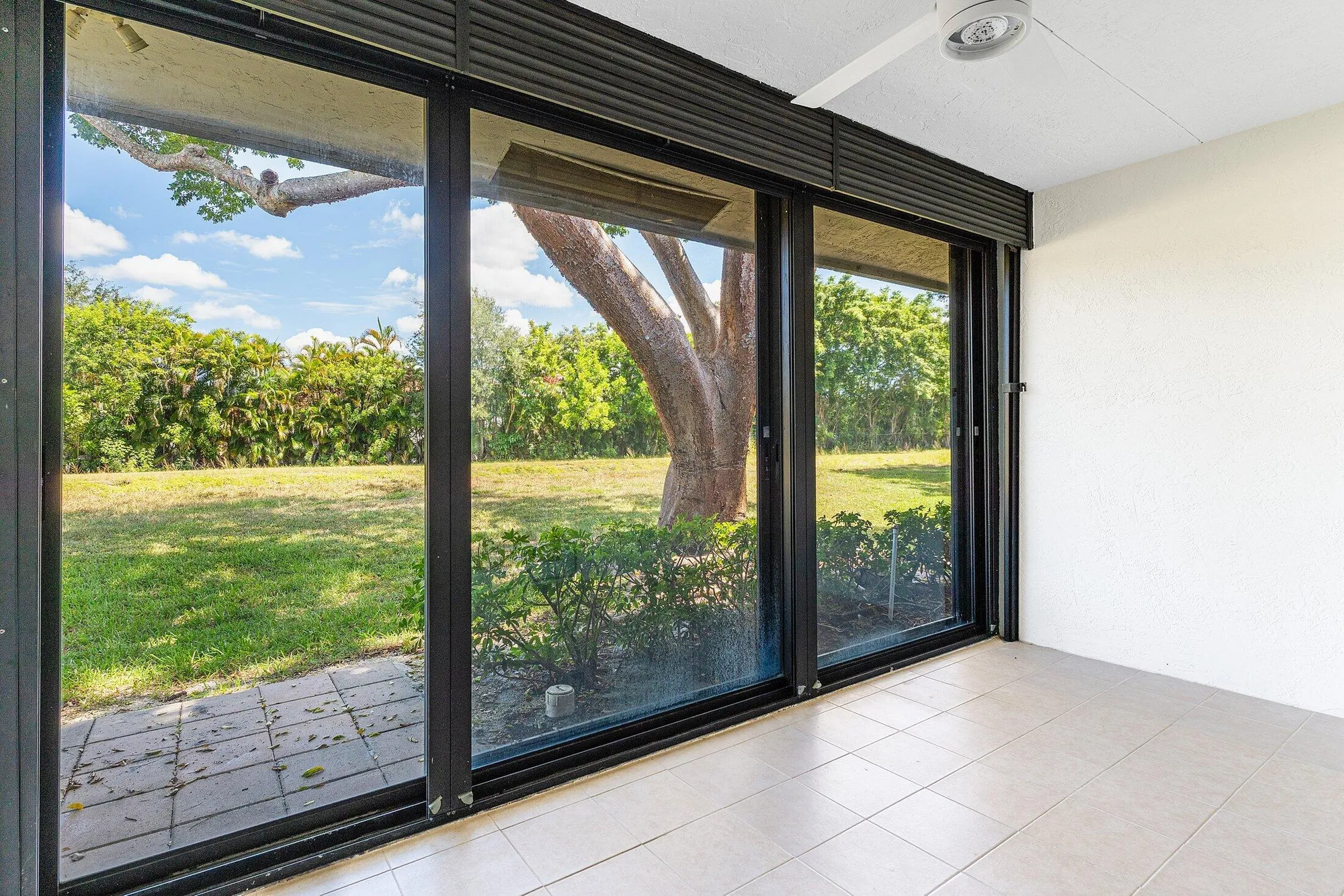 Property Slideshow image 32 of 50 | 8065 whispering palm dr, Boca Raton, FL, 33496