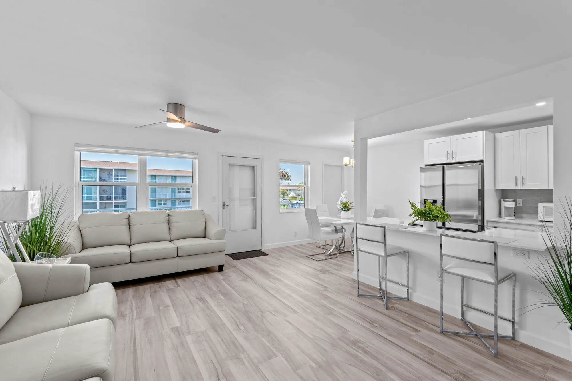 Property Slideshow image 1 of 33 | 530 horizons e 203, Boynton Beach, FL, 33435