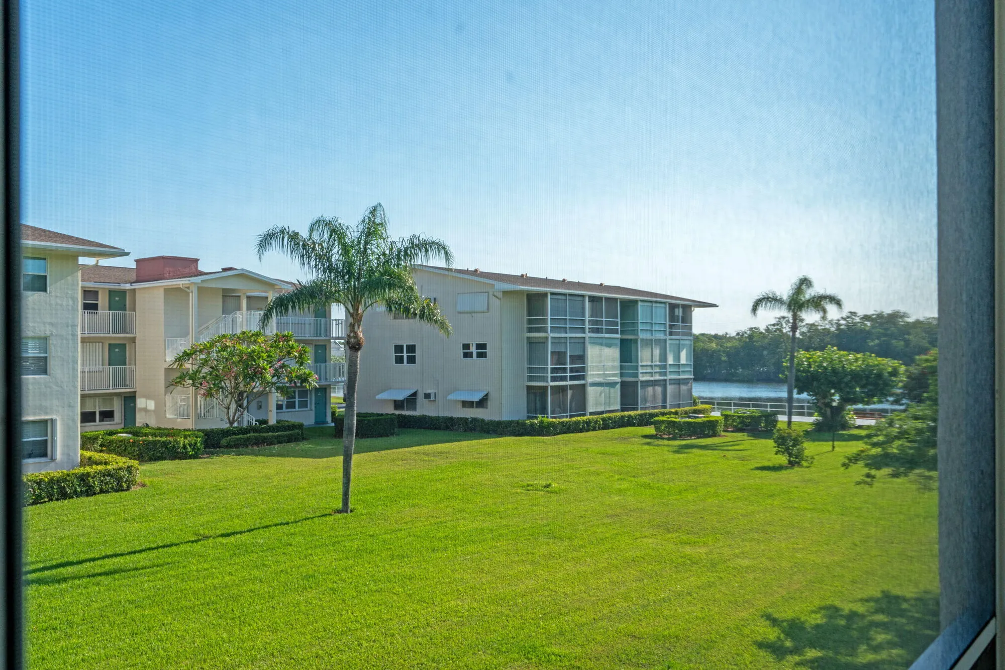 Property Slideshow image 24 of 33 | 530 horizons e 203, Boynton Beach, FL, 33435