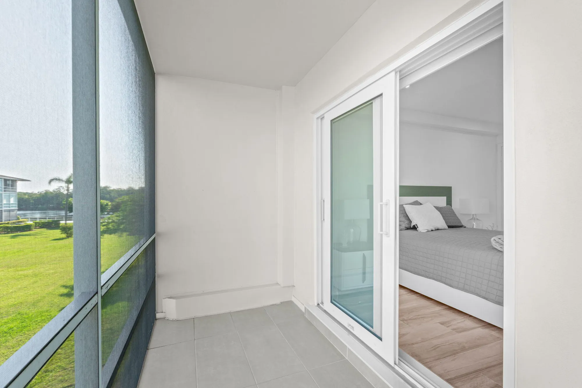 Property Slideshow image 23 of 33 | 530 horizons e 203, Boynton Beach, FL, 33435