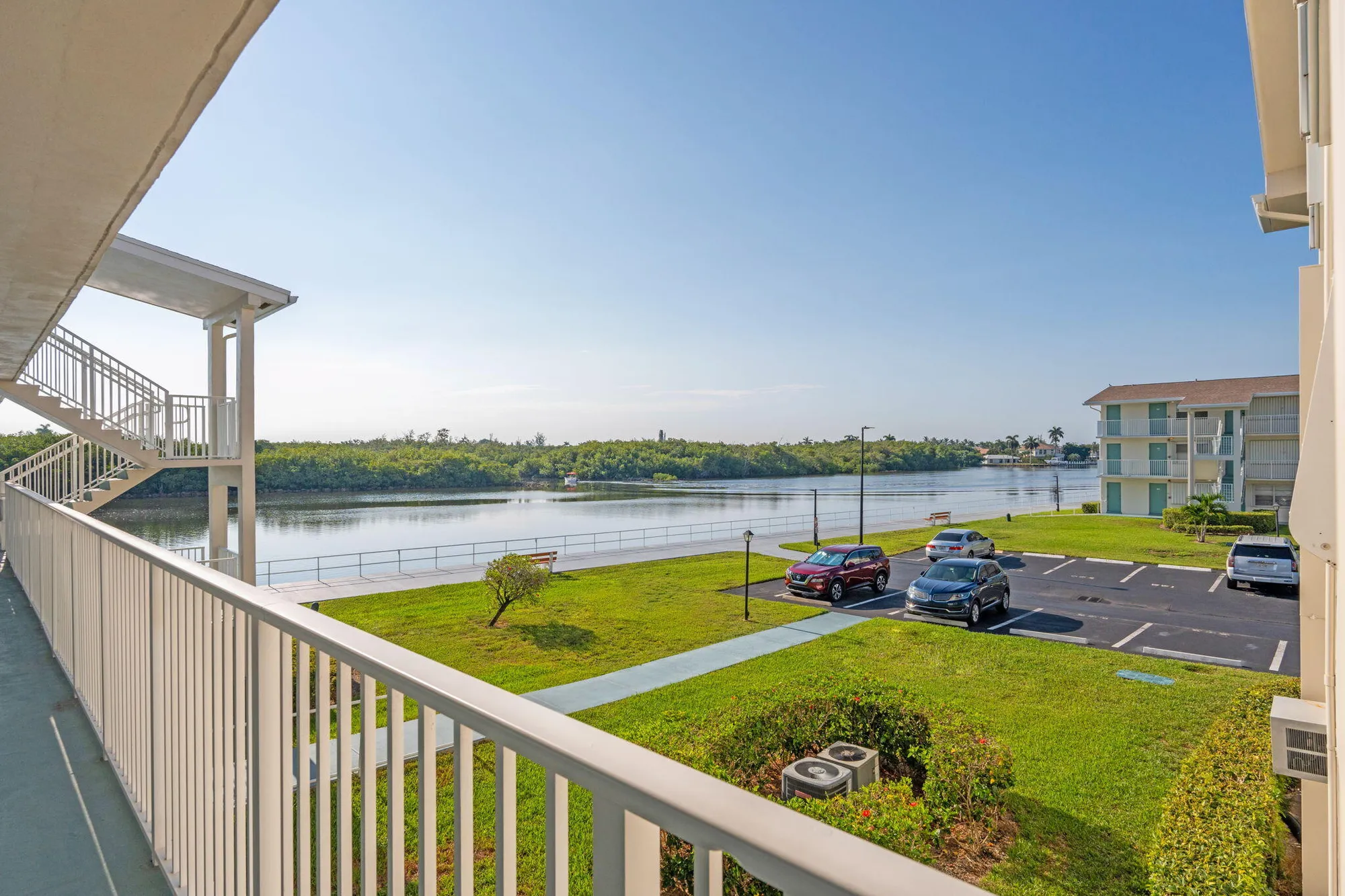 Property Slideshow image 27 of 33 | 530 horizons e 203, Boynton Beach, FL, 33435