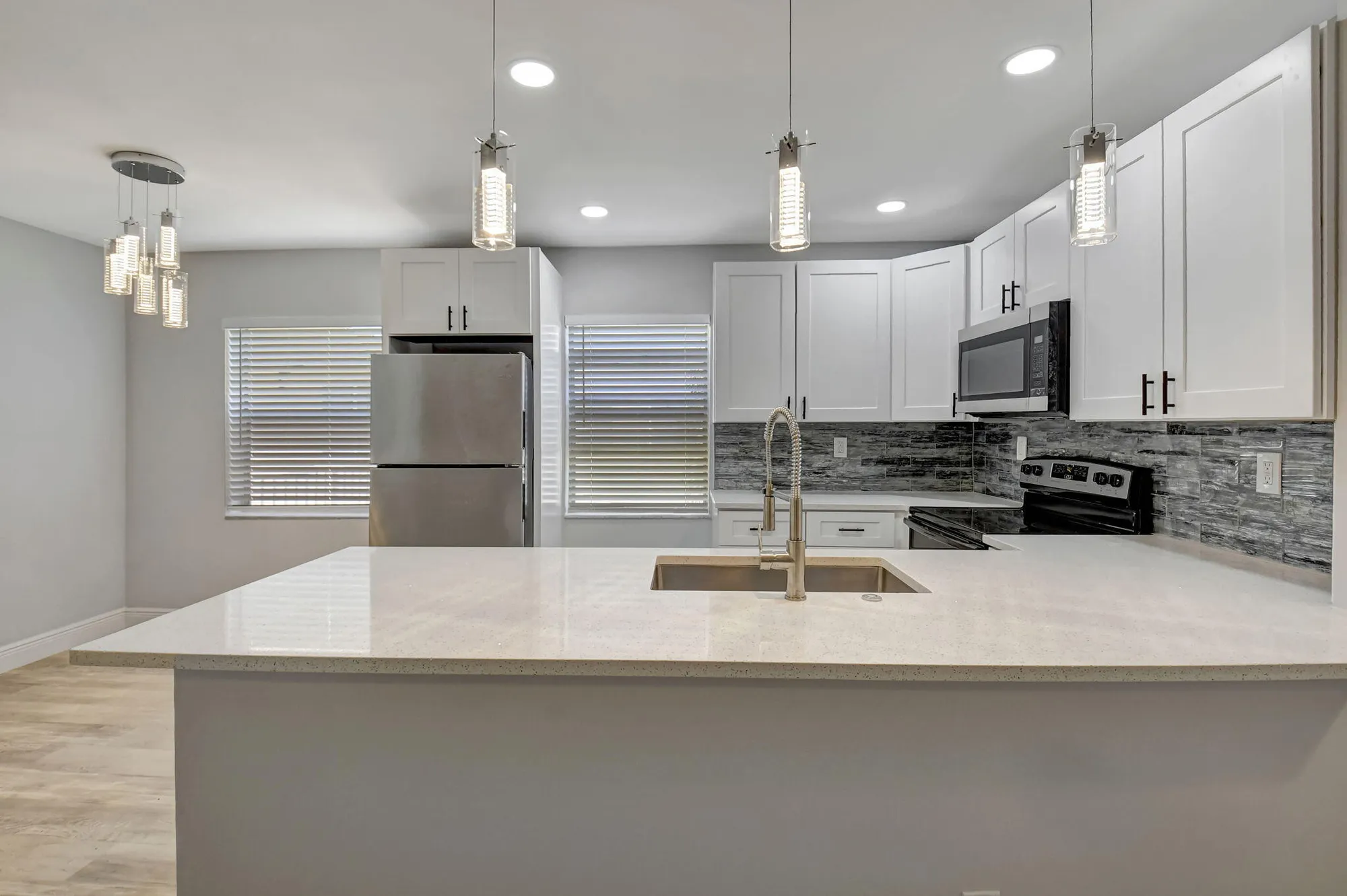 Property Slideshow image 1 of 71 | 909 flanders, Delray Beach, FL, 33484