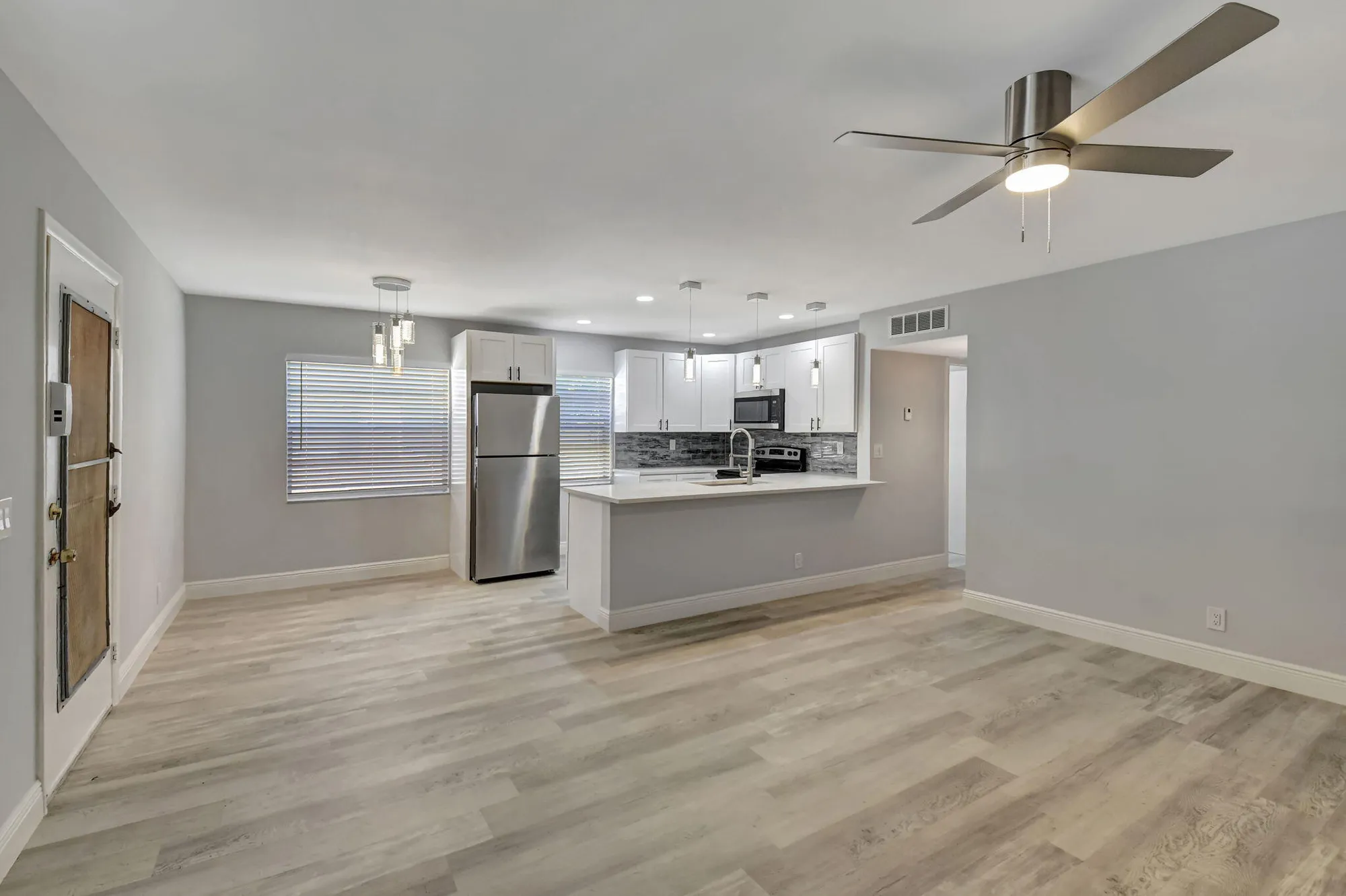 Property Slideshow image 7 of 71 | 909 flanders, Delray Beach, FL, 33484