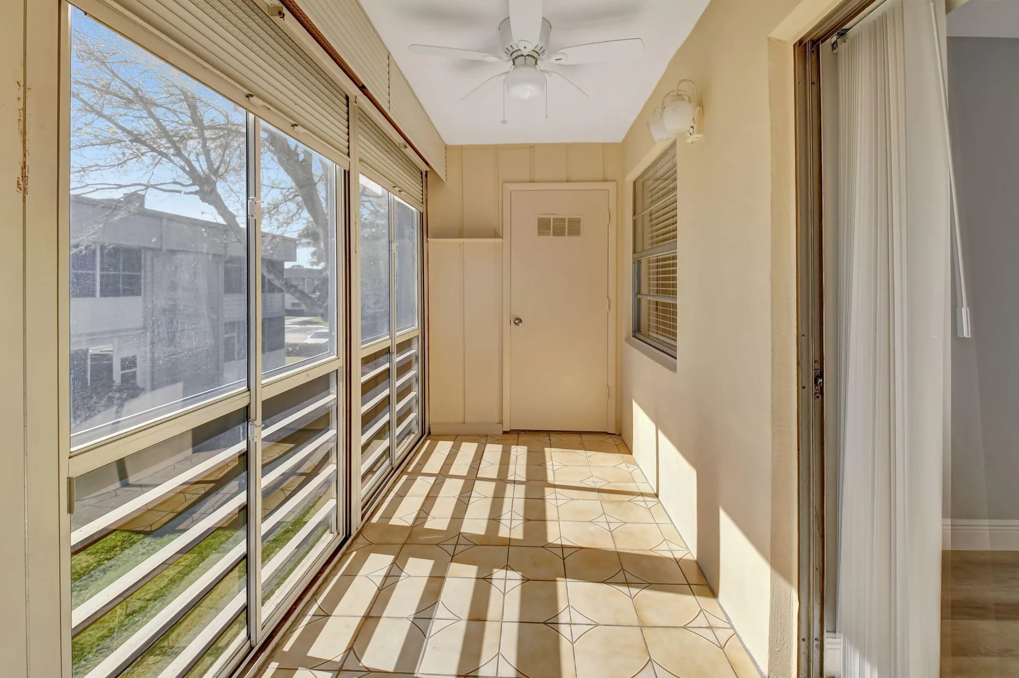 Property Slideshow image 23 of 71 | 909 flanders, Delray Beach, FL, 33484