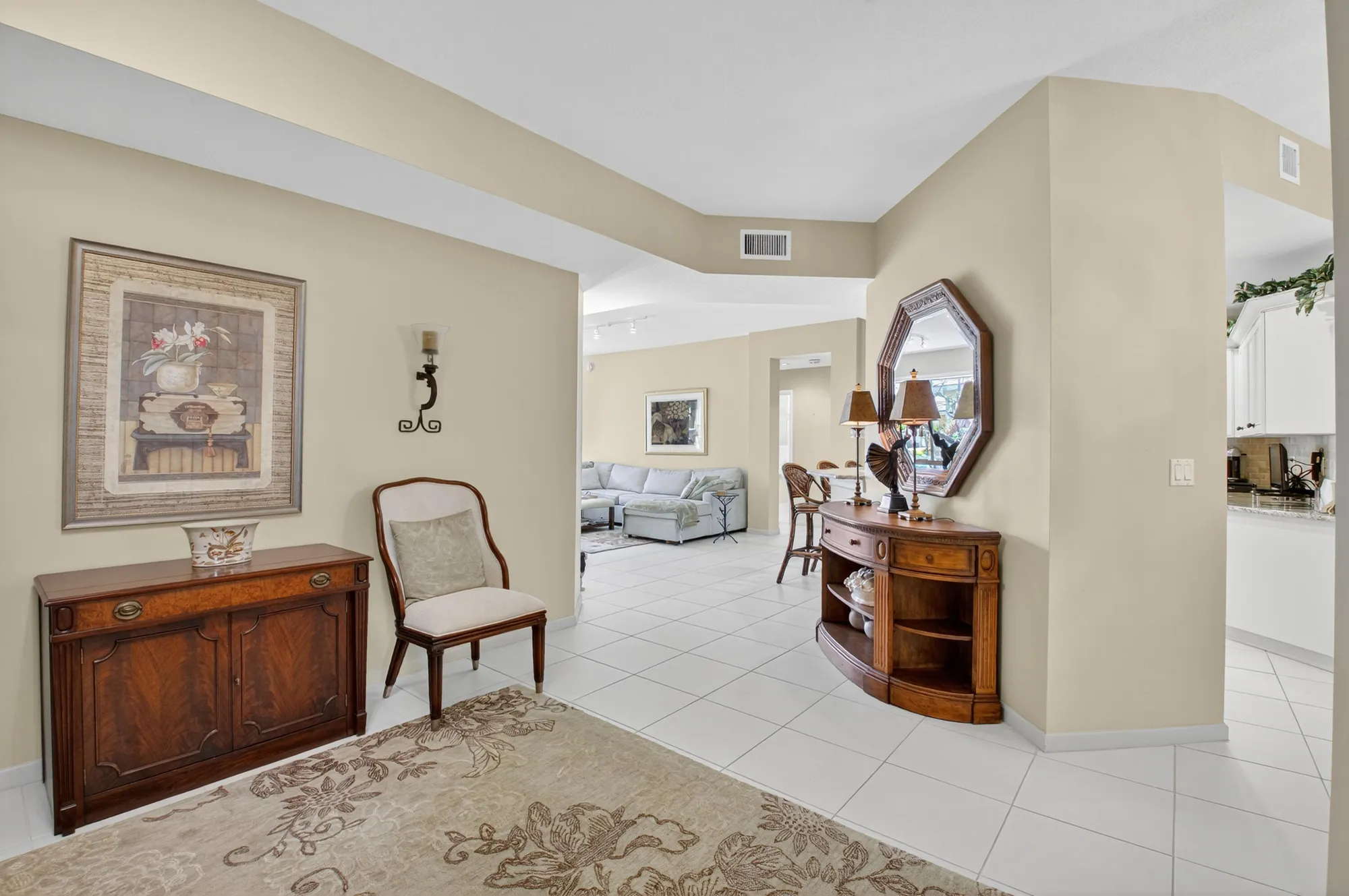 Property Slideshow image 7 of 86 | 12439 crystal pointe dr 102, Boynton Beach, FL, 33437