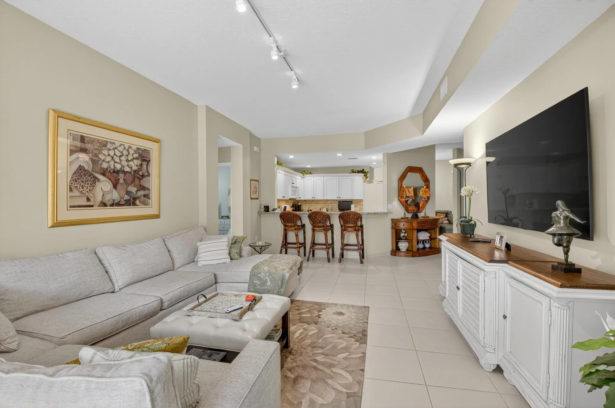 Property Slideshow image 11 of 86 | 12439 crystal pointe dr 102, Boynton Beach, FL, 33437