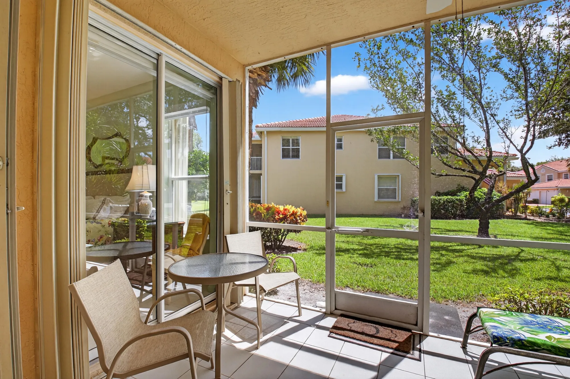 Property Slideshow image 33 of 86 | 12439 crystal pointe dr 102, Boynton Beach, FL, 33437