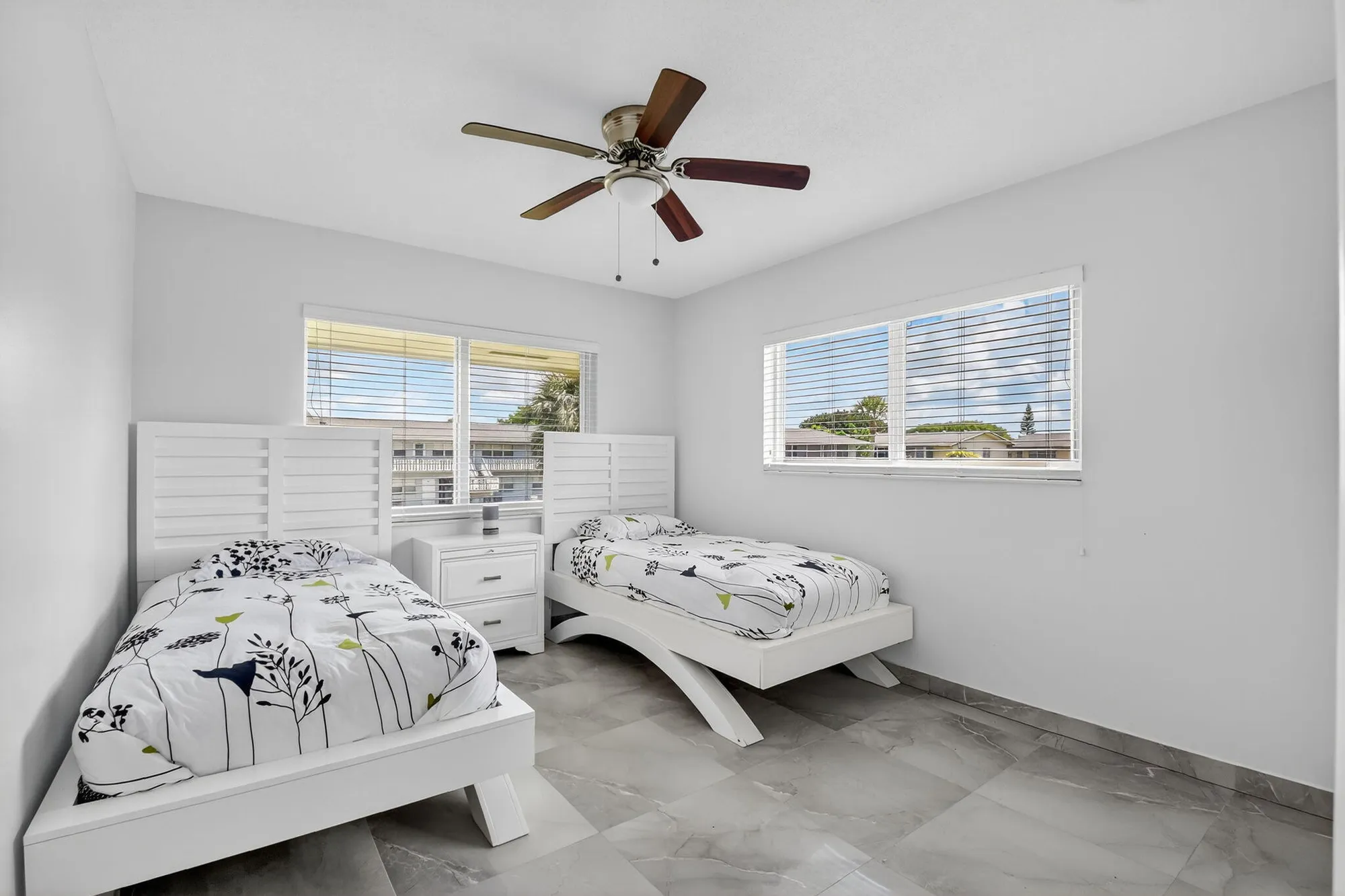 Property Slideshow image 11 of 29 | 16 waltham a, West Palm Beach, FL, 33417