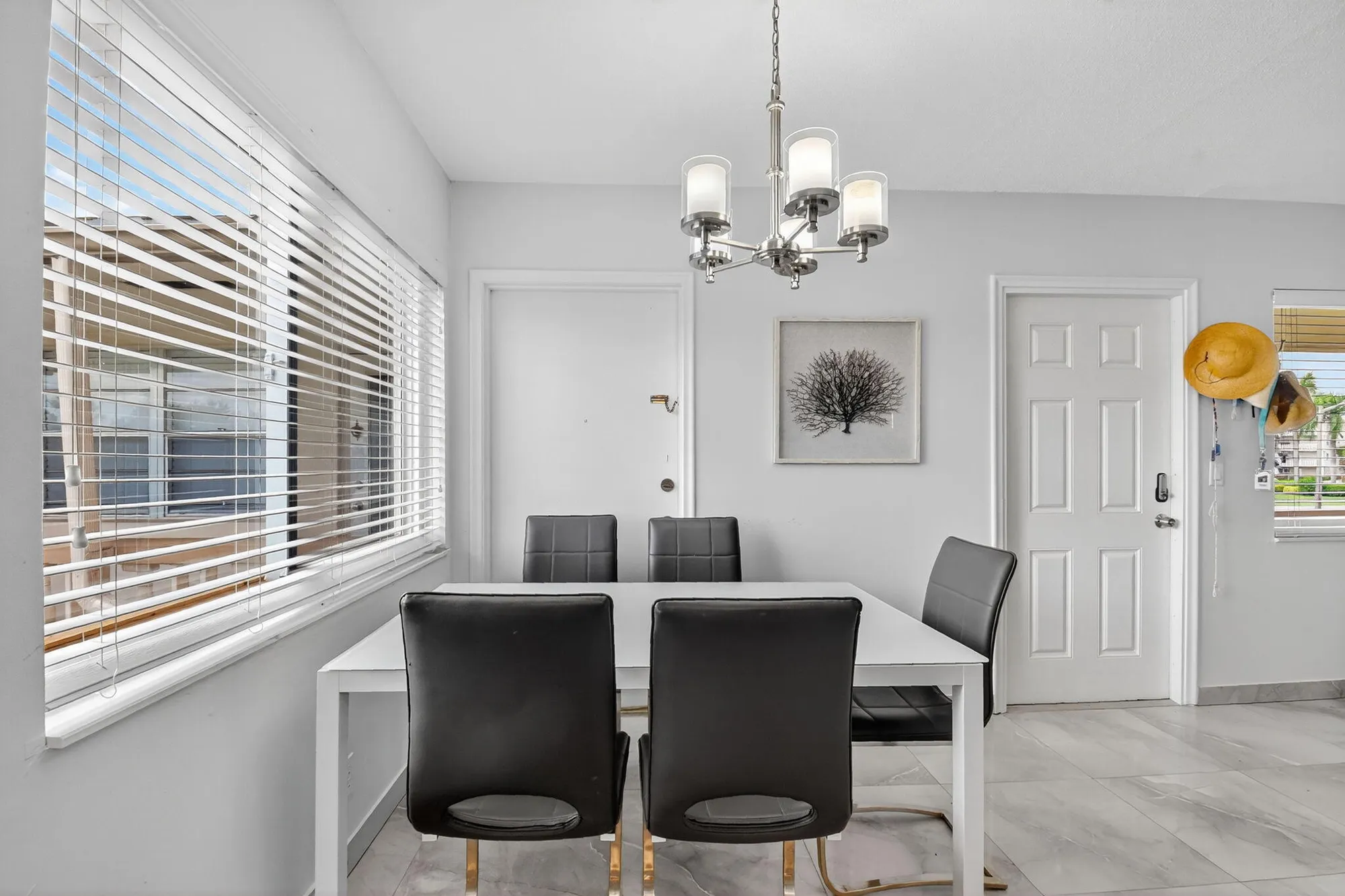 Property Slideshow image 6 of 29 | 16 waltham a, West Palm Beach, FL, 33417