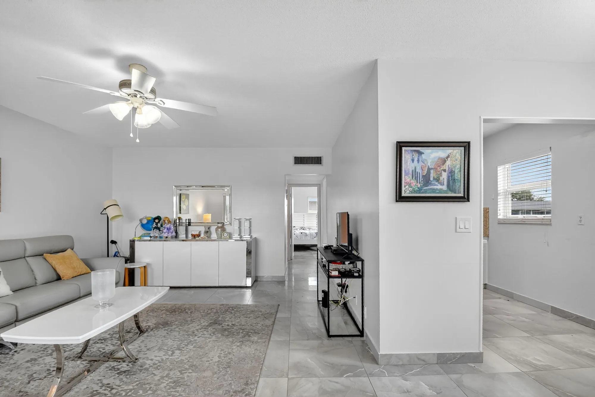 Property Slideshow image 5 of 29 | 16 waltham a, West Palm Beach, FL, 33417