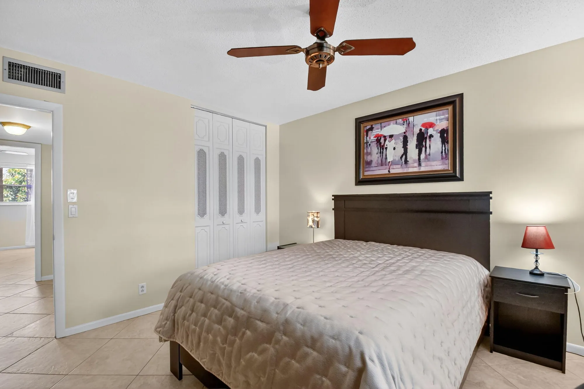 Property Slideshow image 15 of 40 | 203 oxford 100, West Palm Beach, FL, 33417