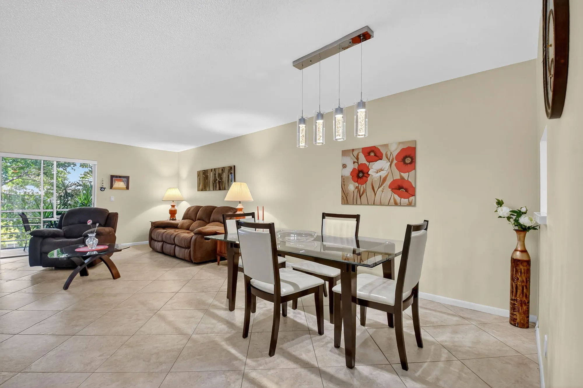 Property Slideshow image 9 of 40 | 203 oxford 100, West Palm Beach, FL, 33417