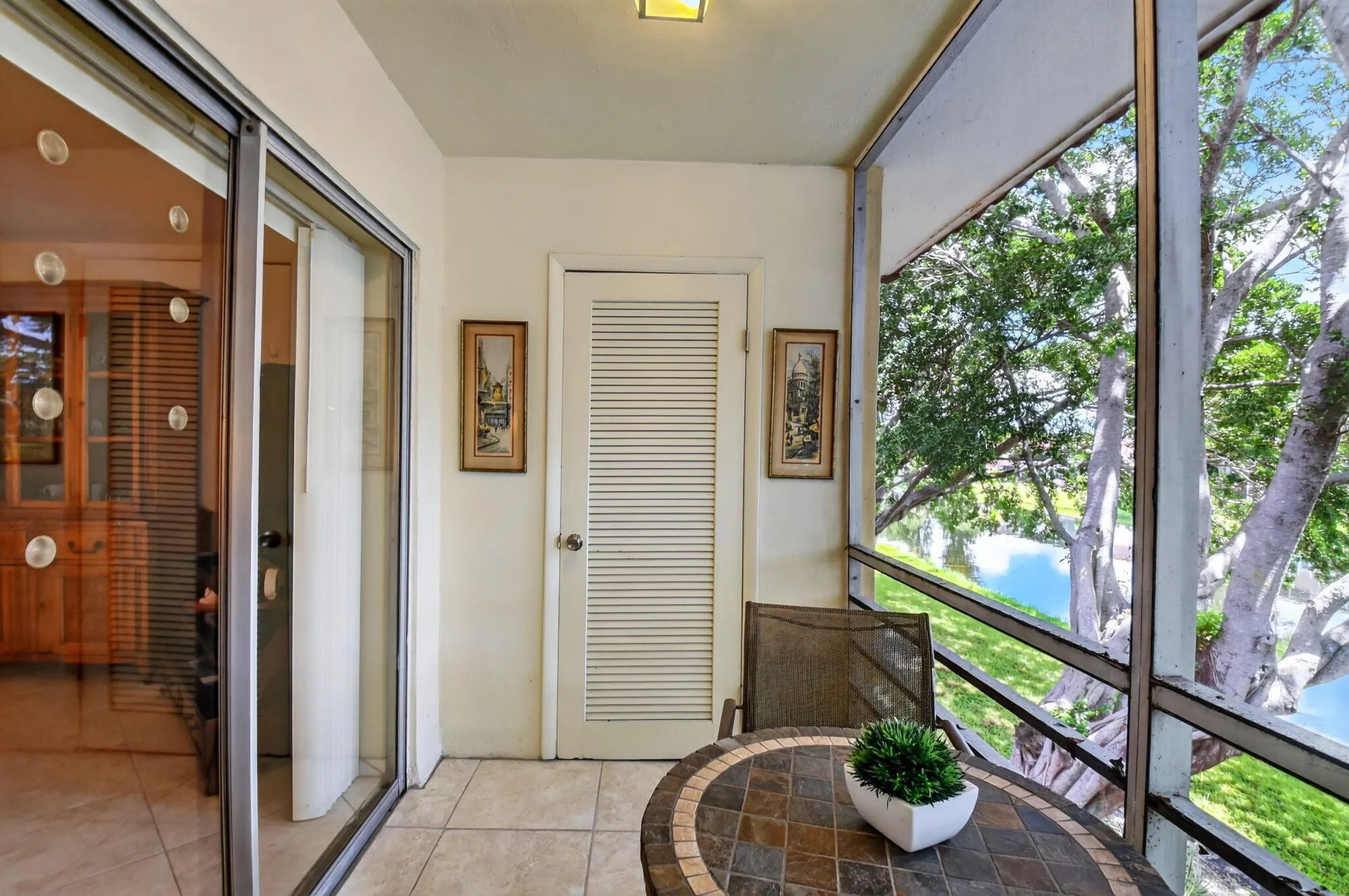 Property Slideshow image 12 of 40 | 203 oxford 100, West Palm Beach, FL, 33417