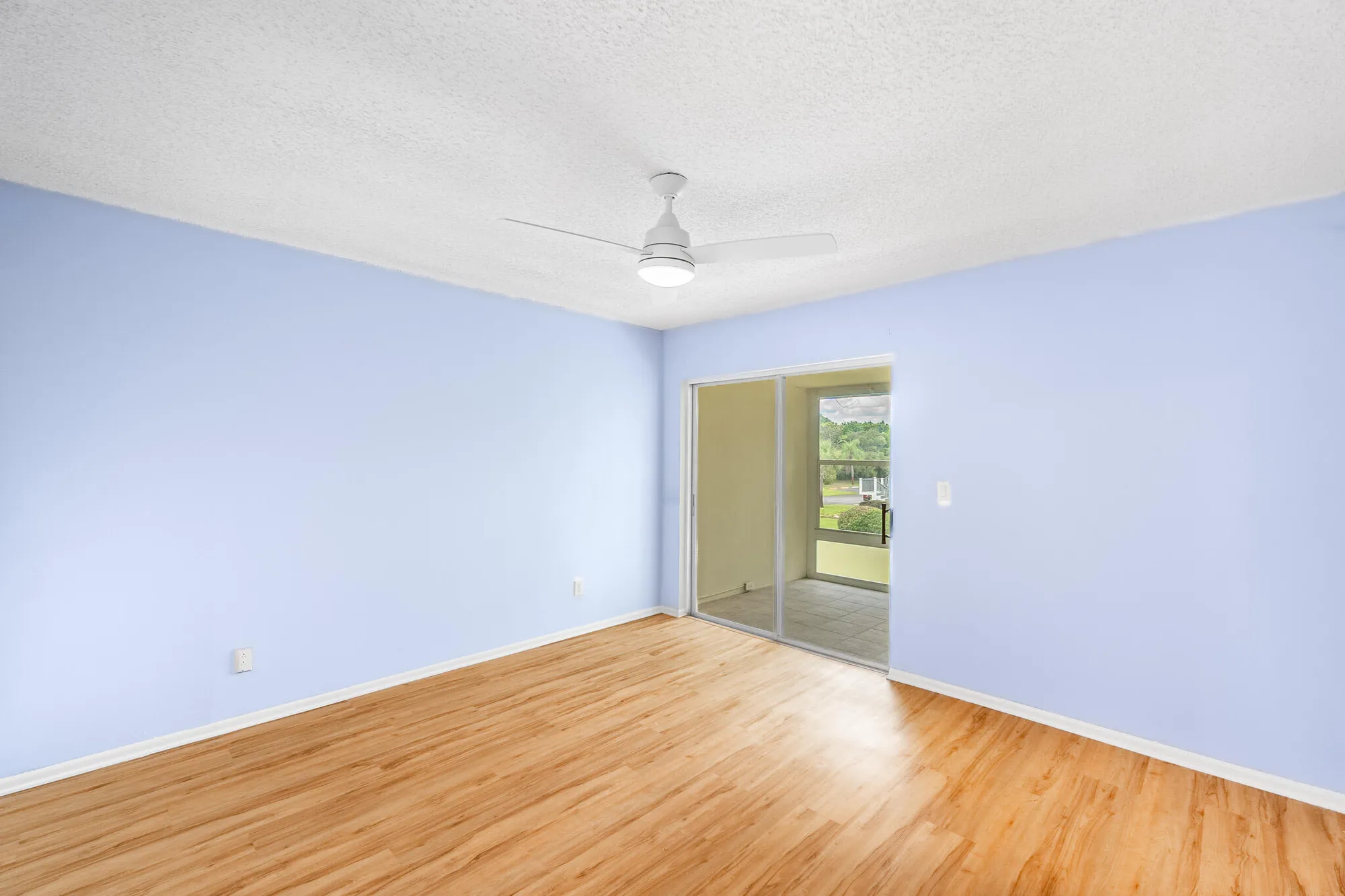 Property Slideshow image 16 of 27 | 2929 se ocean blvd 143-6, Stuart, FL, 34996