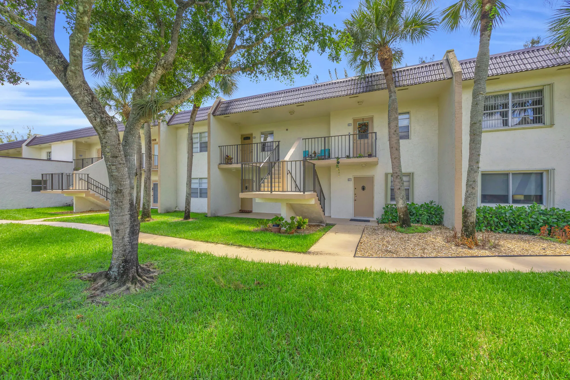 Property Slideshow image 1 of 29 | 150 lake meryl dr apt 247, West Palm Beach, FL, 33411