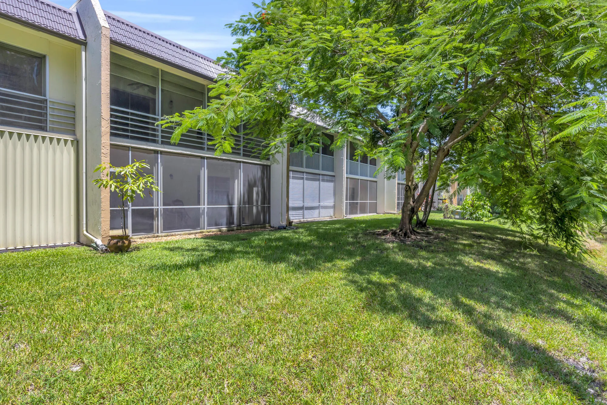 Property Slideshow image 27 of 29 | 150 lake meryl dr apt 247, West Palm Beach, FL, 33411