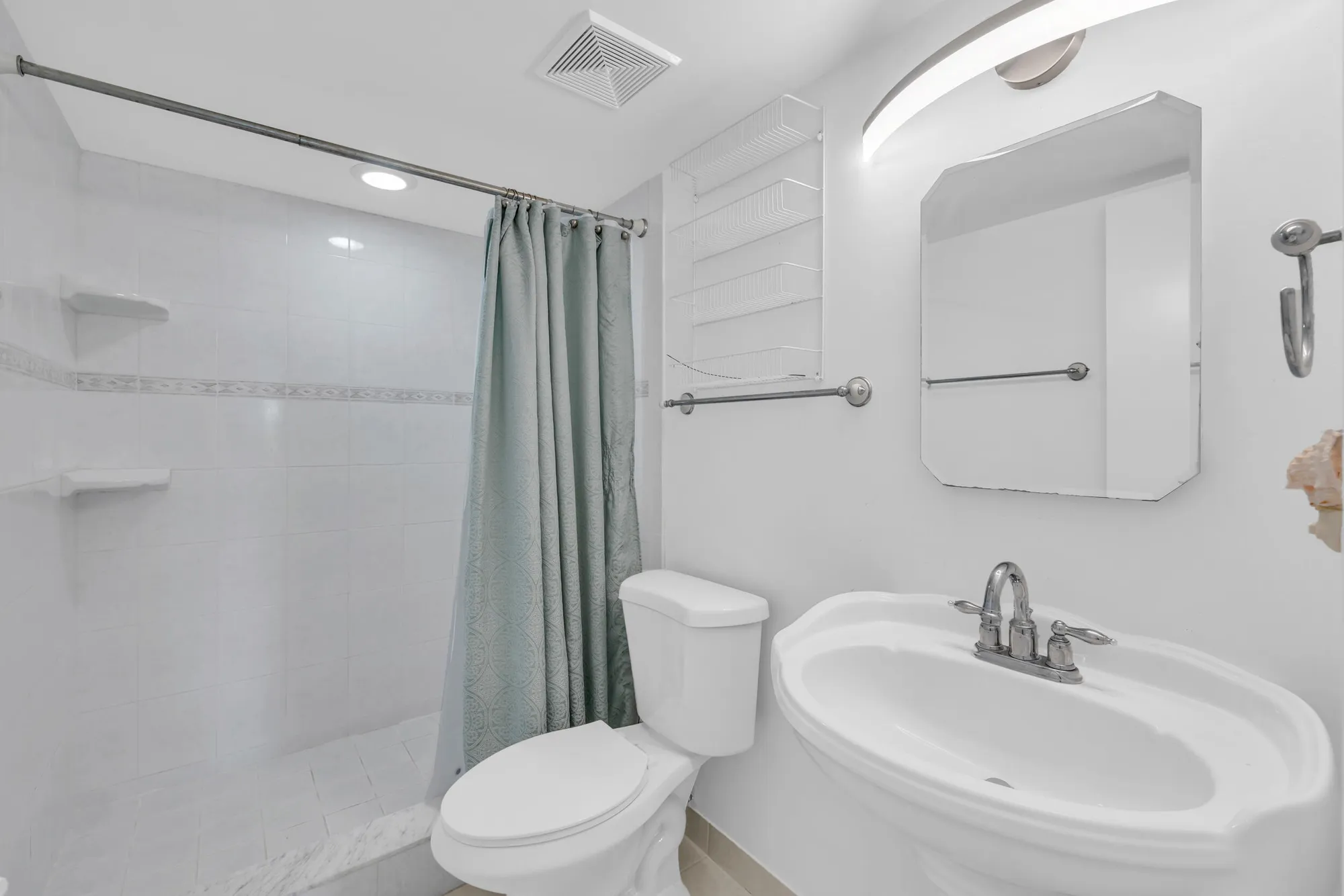 Property Slideshow image 17 of 29 | 150 lake meryl dr apt 247, West Palm Beach, FL, 33411