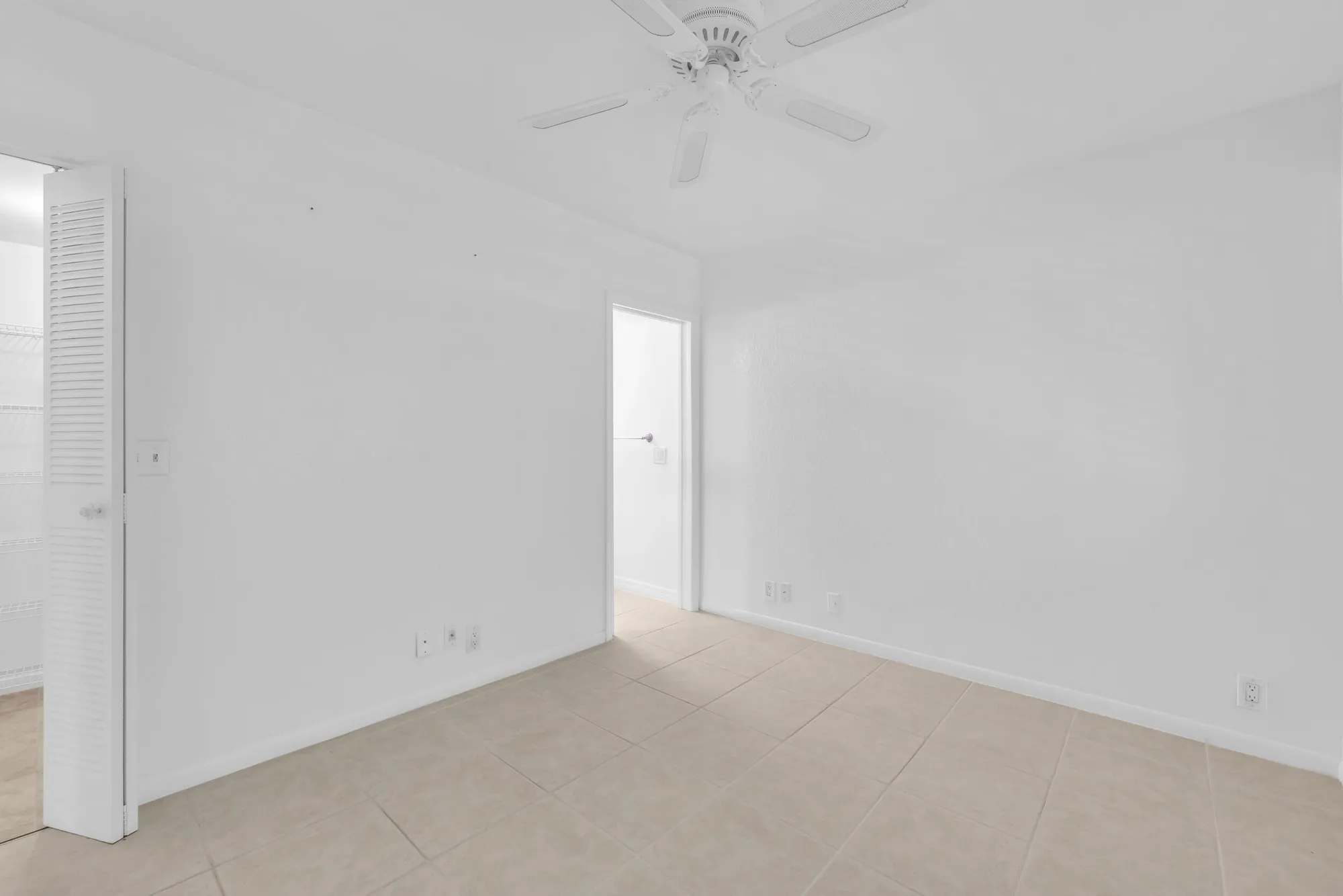 Property Slideshow image 23 of 29 | 150 lake meryl dr apt 247, West Palm Beach, FL, 33411