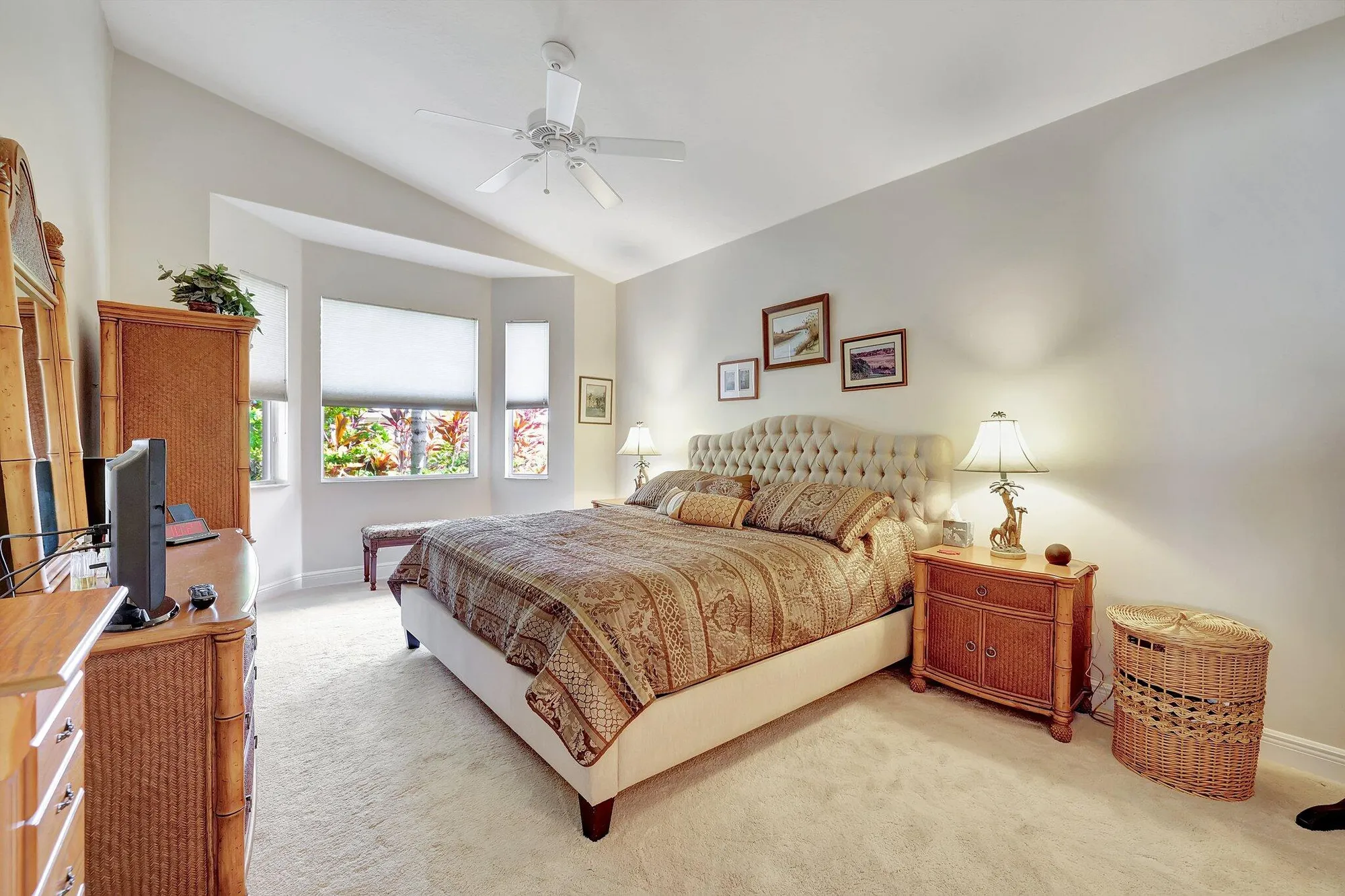 Property Slideshow image 19 of 53 | 11484 sw mountain ash cir, Port Saint Lucie, FL, 34987