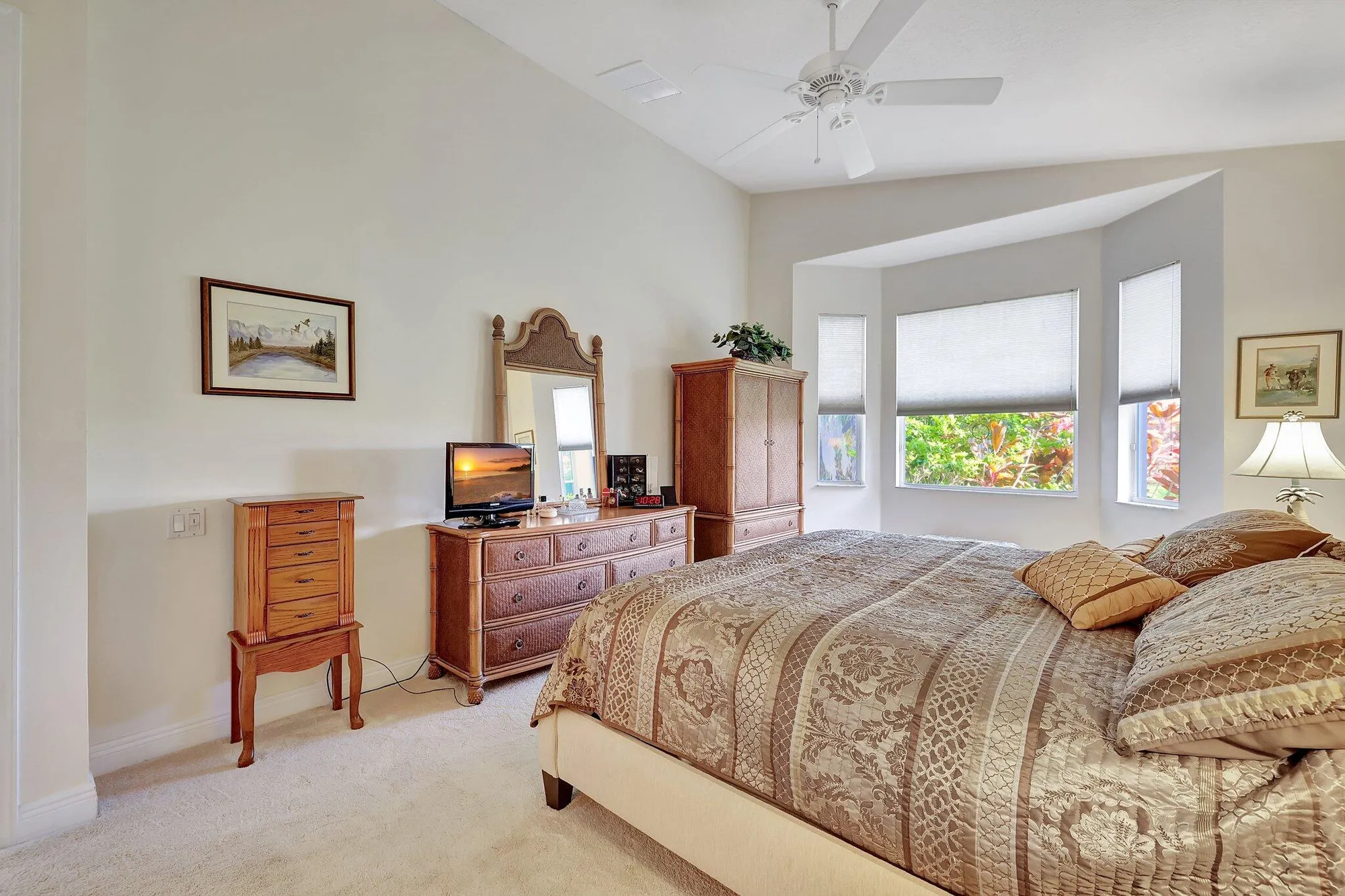 Property Slideshow image 20 of 53 | 11484 sw mountain ash cir, Port Saint Lucie, FL, 34987