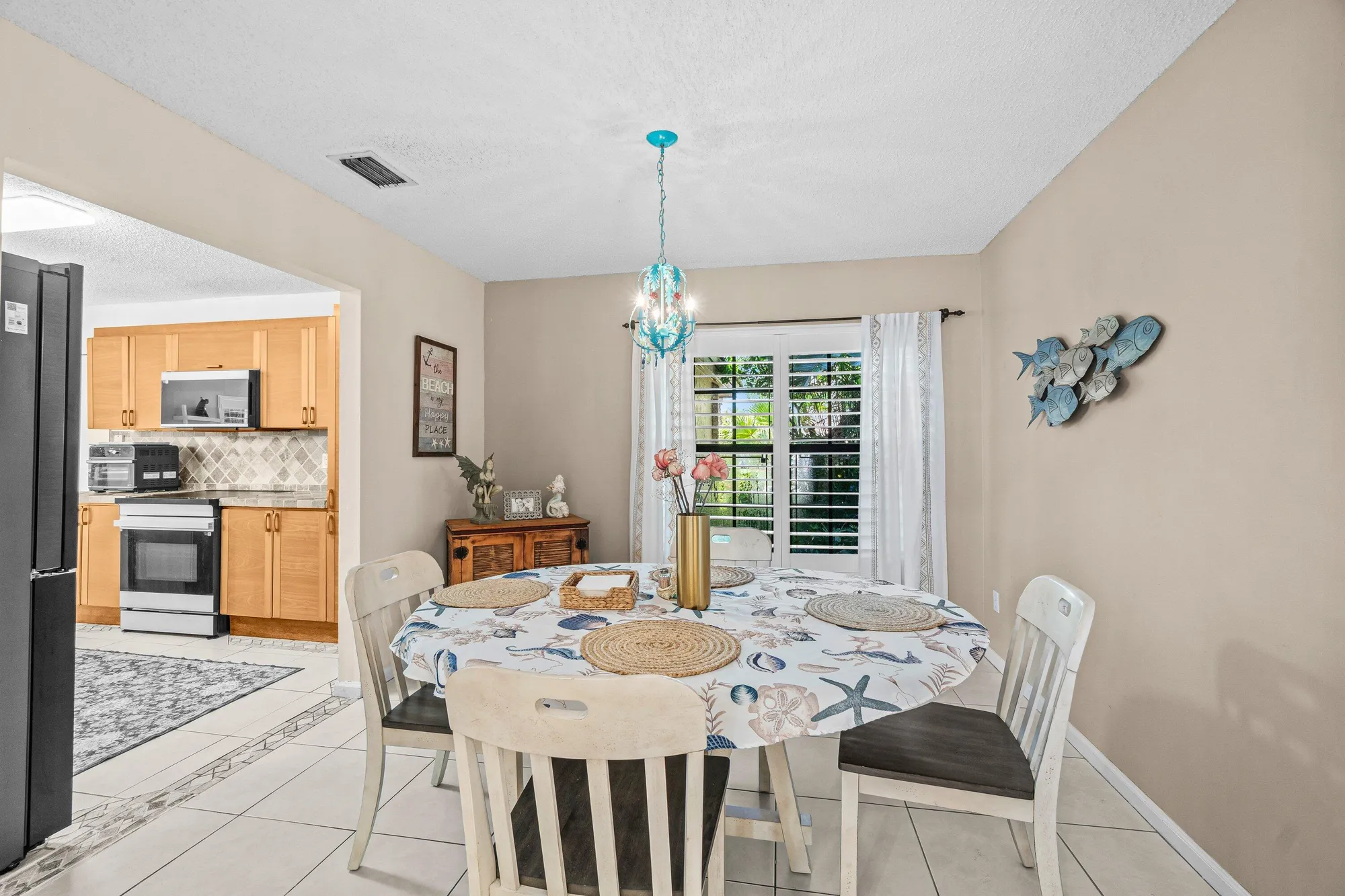 Property Slideshow image 11 of 58 | 8102 allspice dr, Boynton Beach, FL, 33472