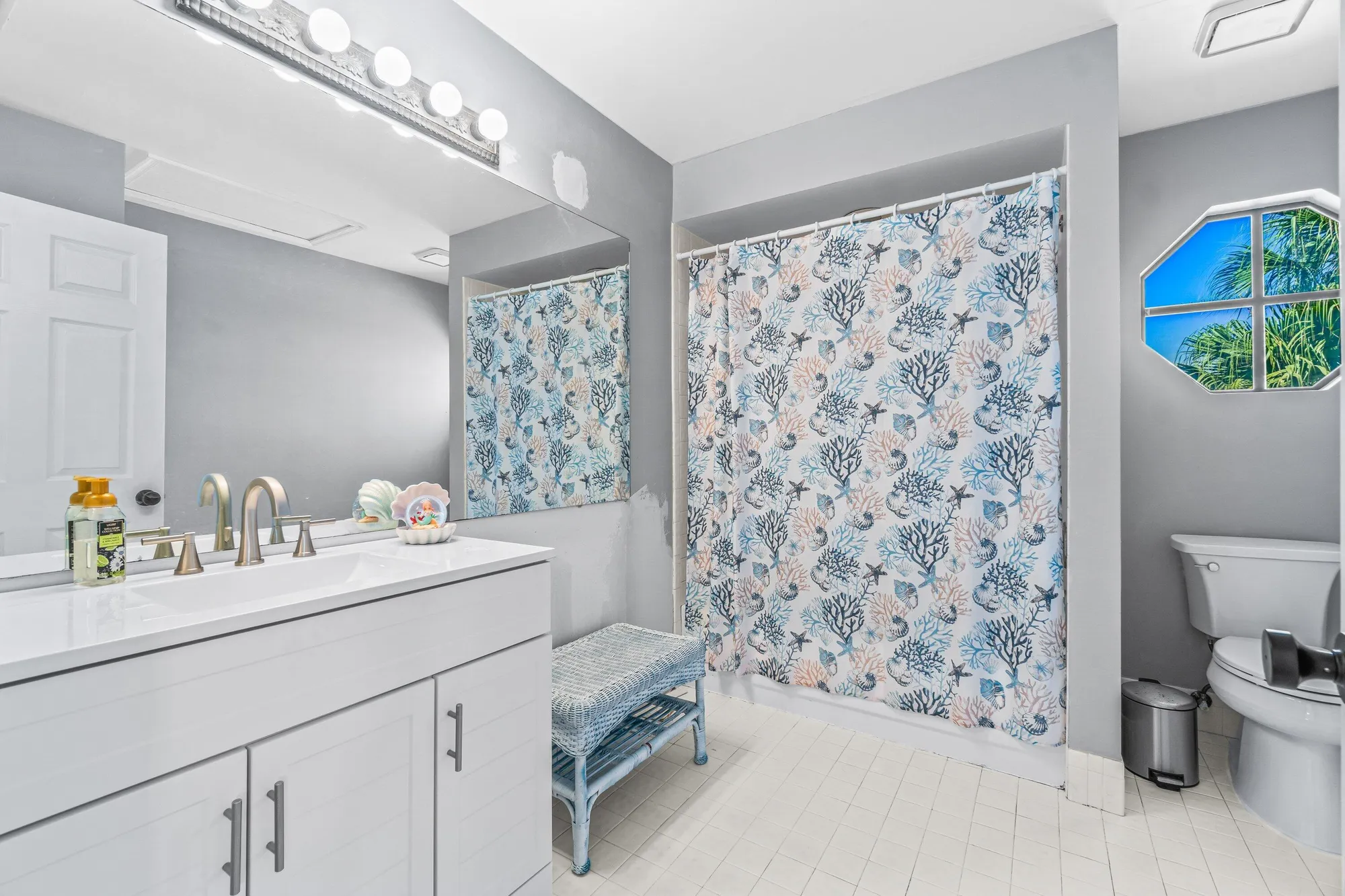 Property Slideshow image 22 of 58 | 8102 allspice dr, Boynton Beach, FL, 33472