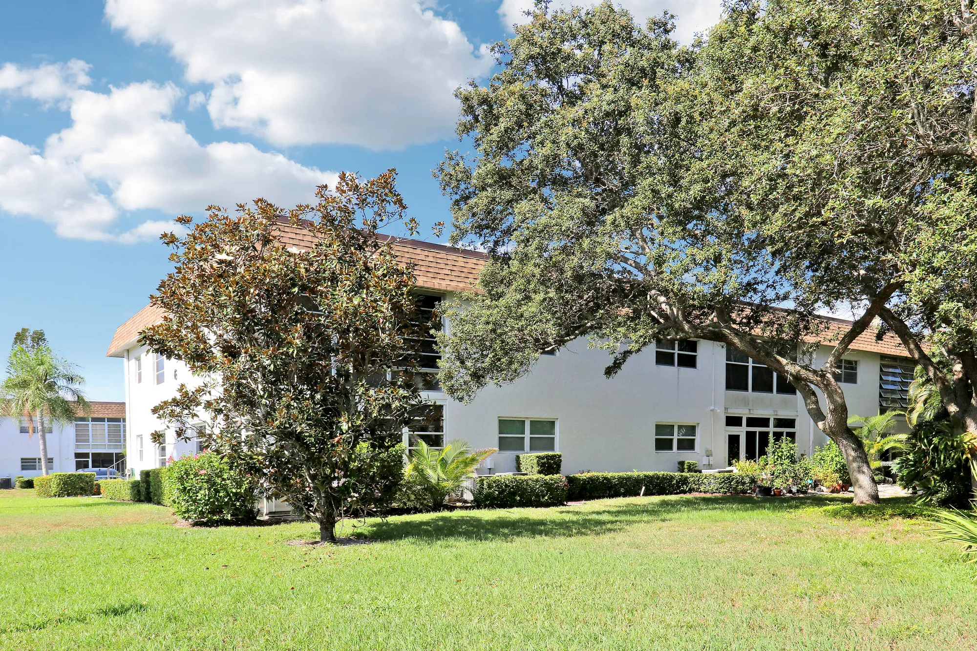 Property Slideshow image 5 of 19 | 2950 se ocean blvd 6-3, Stuart, FL, 34996