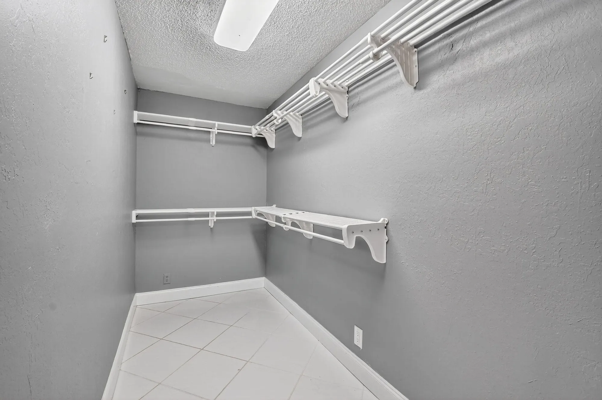 Property Slideshow image 19 of 44 | 624 flanders m, Delray Beach, FL, 33484