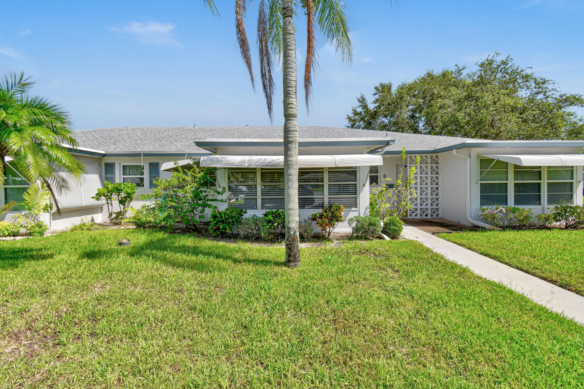 Property Slideshow image 3 of 36 | 1097 circle ter c, Delray Beach, FL, 33445