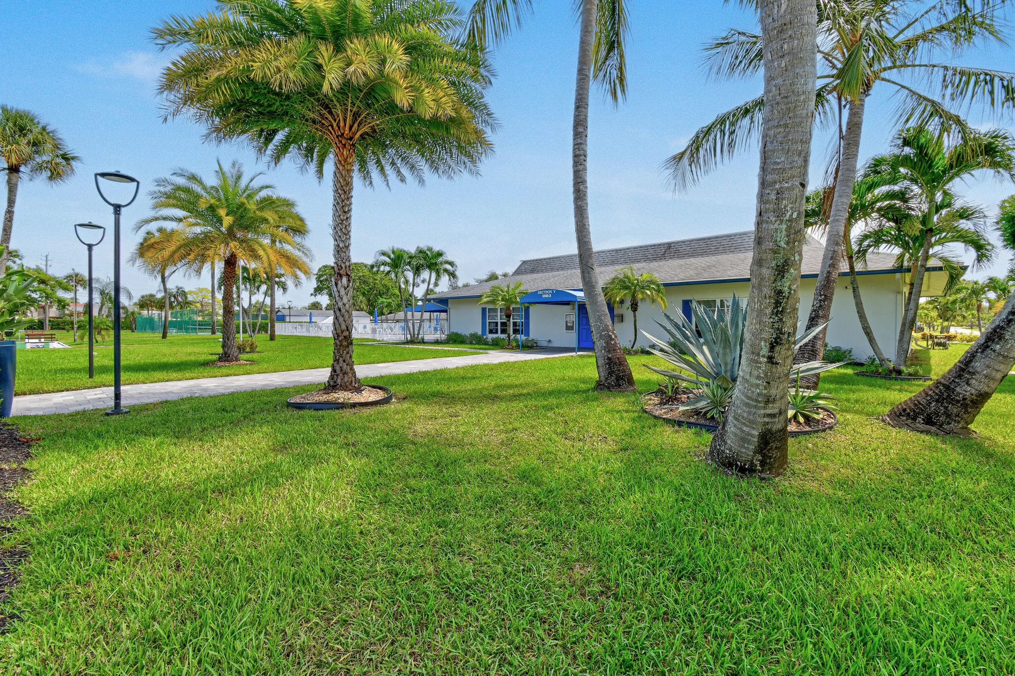 Property Slideshow image 24 of 36 | 1097 circle ter c, Delray Beach, FL, 33445