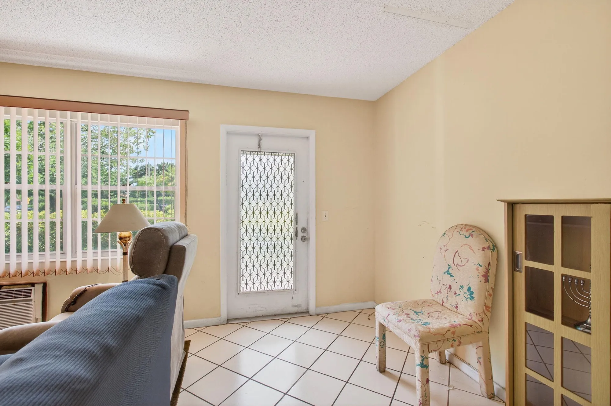 Property Slideshow image 10 of 87 | 384 fanshaw j, Boca Raton, FL, 33434