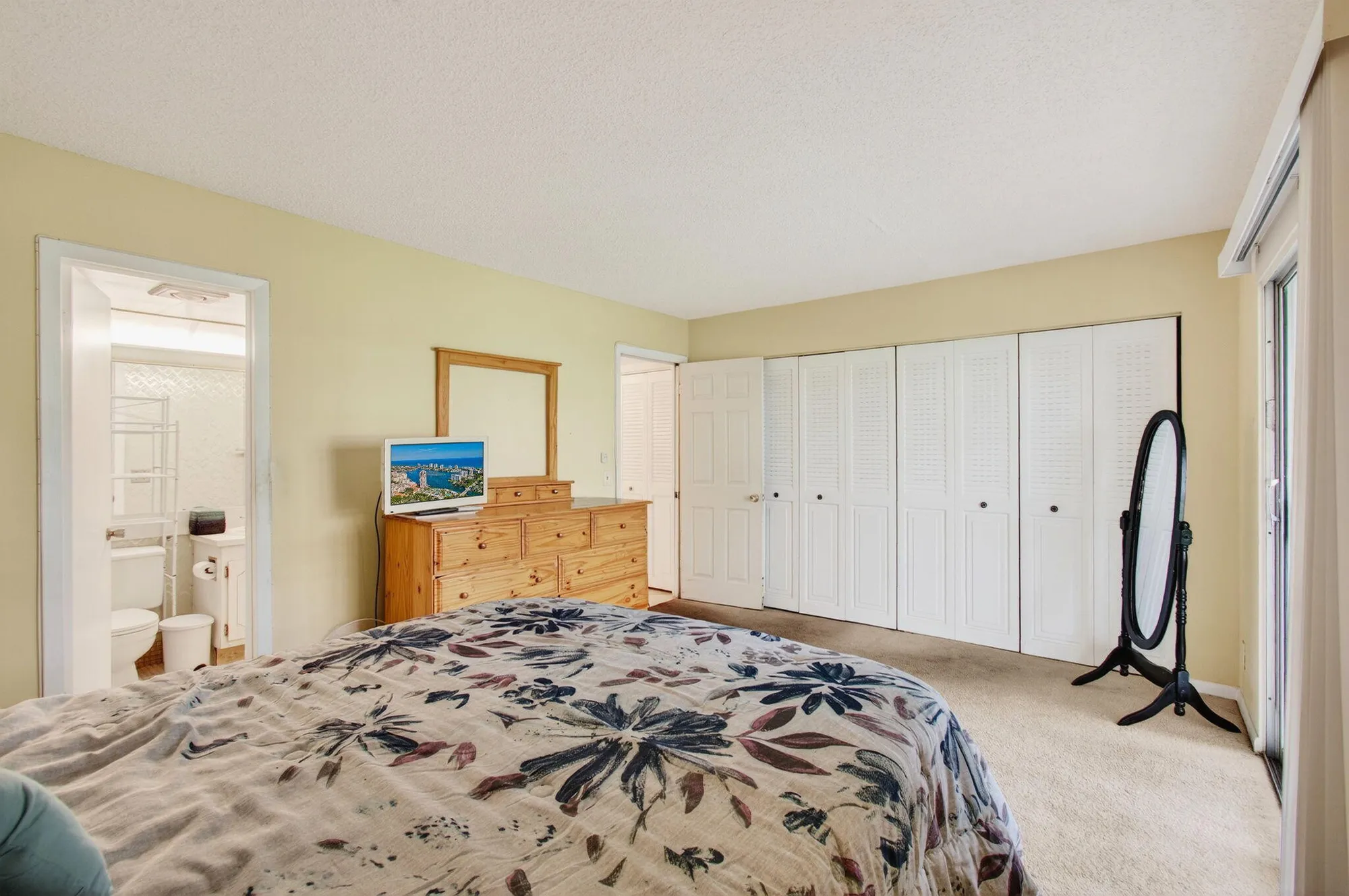 Property Slideshow image 30 of 87 | 384 fanshaw j, Boca Raton, FL, 33434