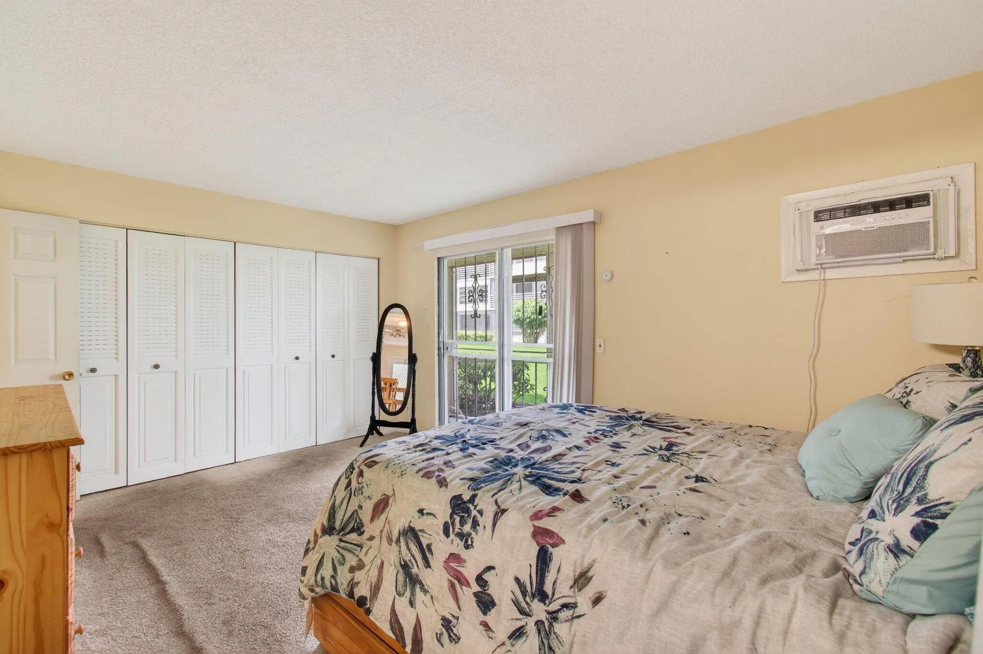 Property Slideshow image 31 of 87 | 384 fanshaw j, Boca Raton, FL, 33434