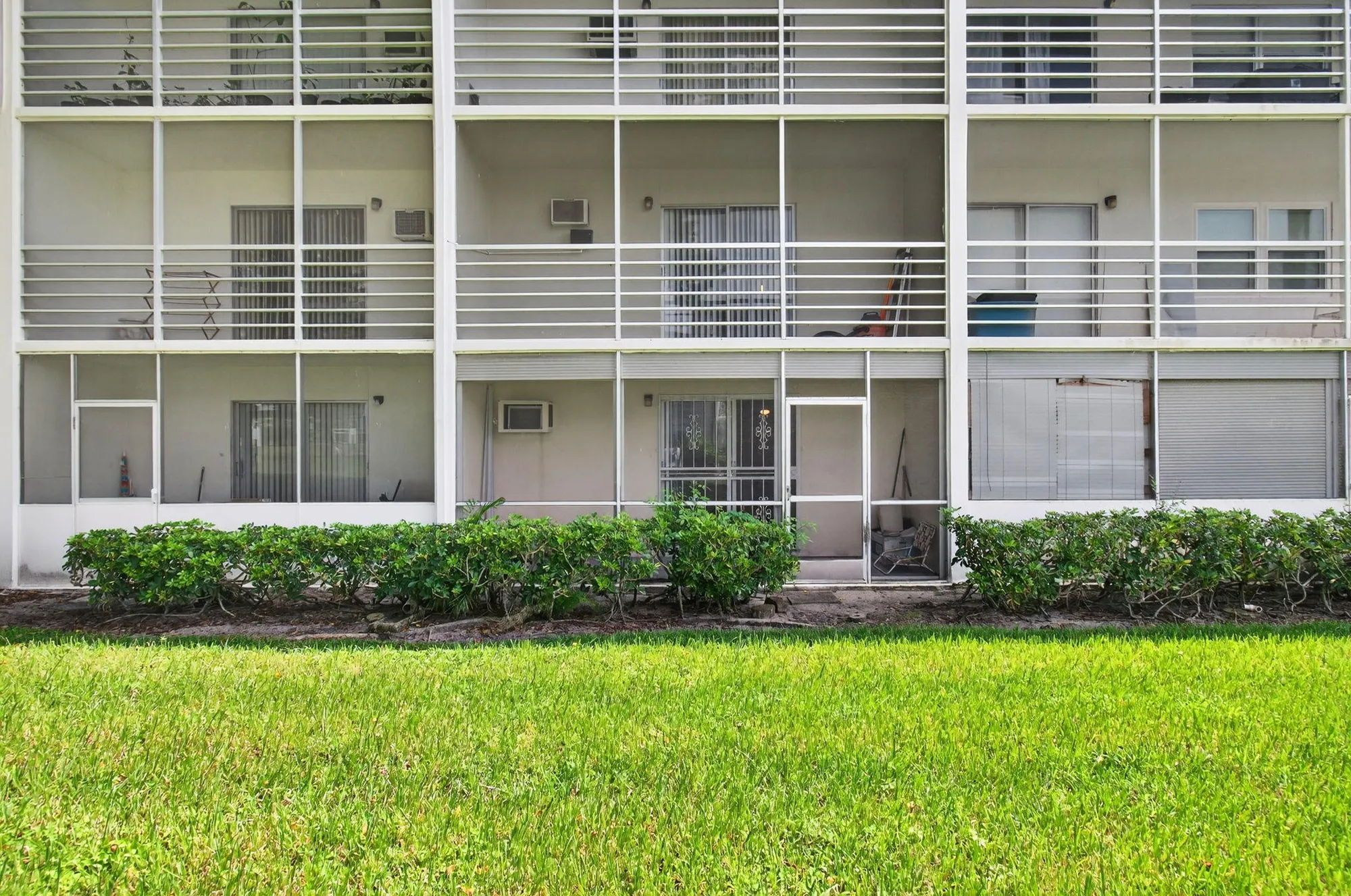 Property Slideshow image 41 of 87 | 384 fanshaw j, Boca Raton, FL, 33434