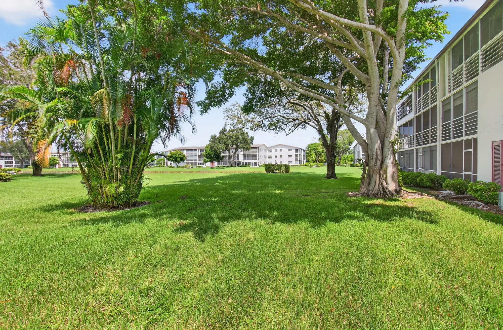 Property Slideshow image 43 of 87 | 384 fanshaw j, Boca Raton, FL, 33434