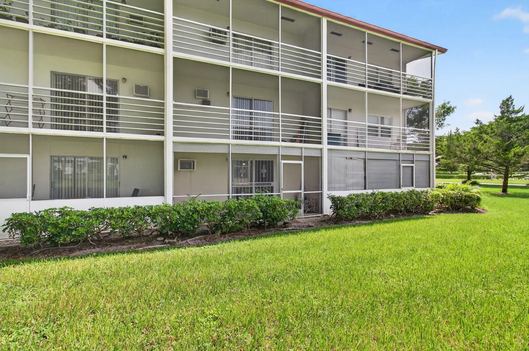 Property Slideshow image 42 of 87 | 384 fanshaw j, Boca Raton, FL, 33434