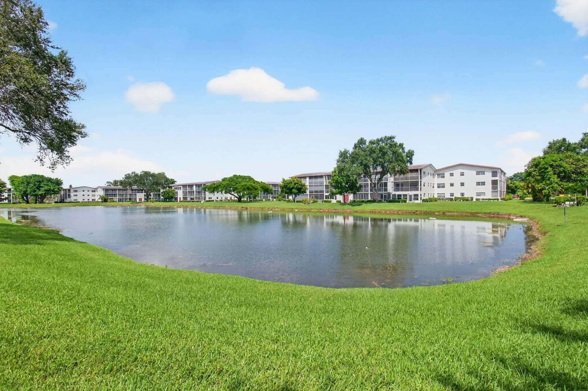 Property Slideshow image 44 of 87 | 384 fanshaw j, Boca Raton, FL, 33434