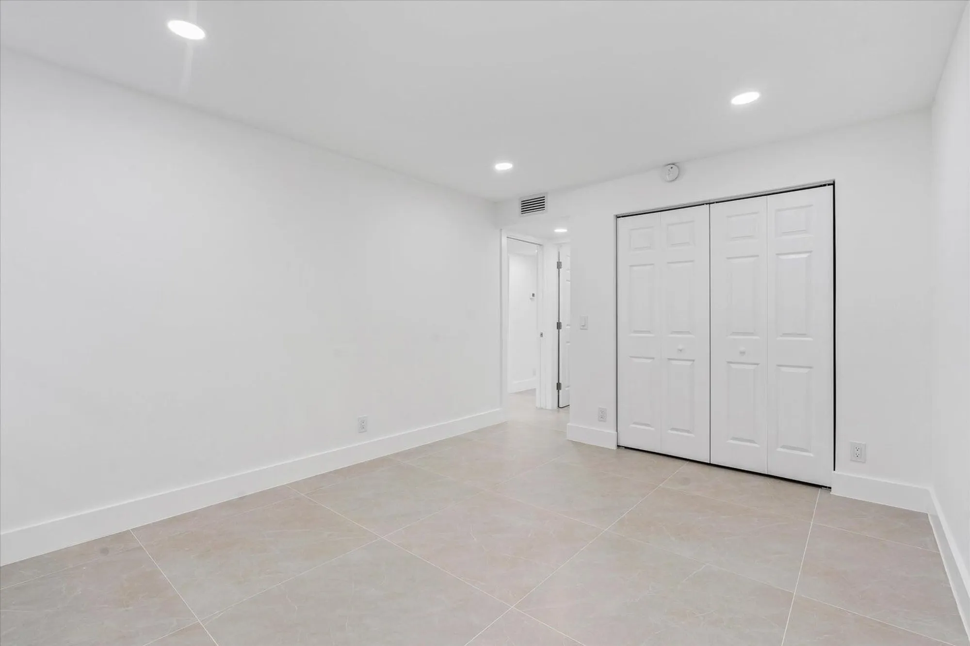 Property Slideshow image 12 of 25 | 578 burgundy m m, Delray Beach, FL, 33484