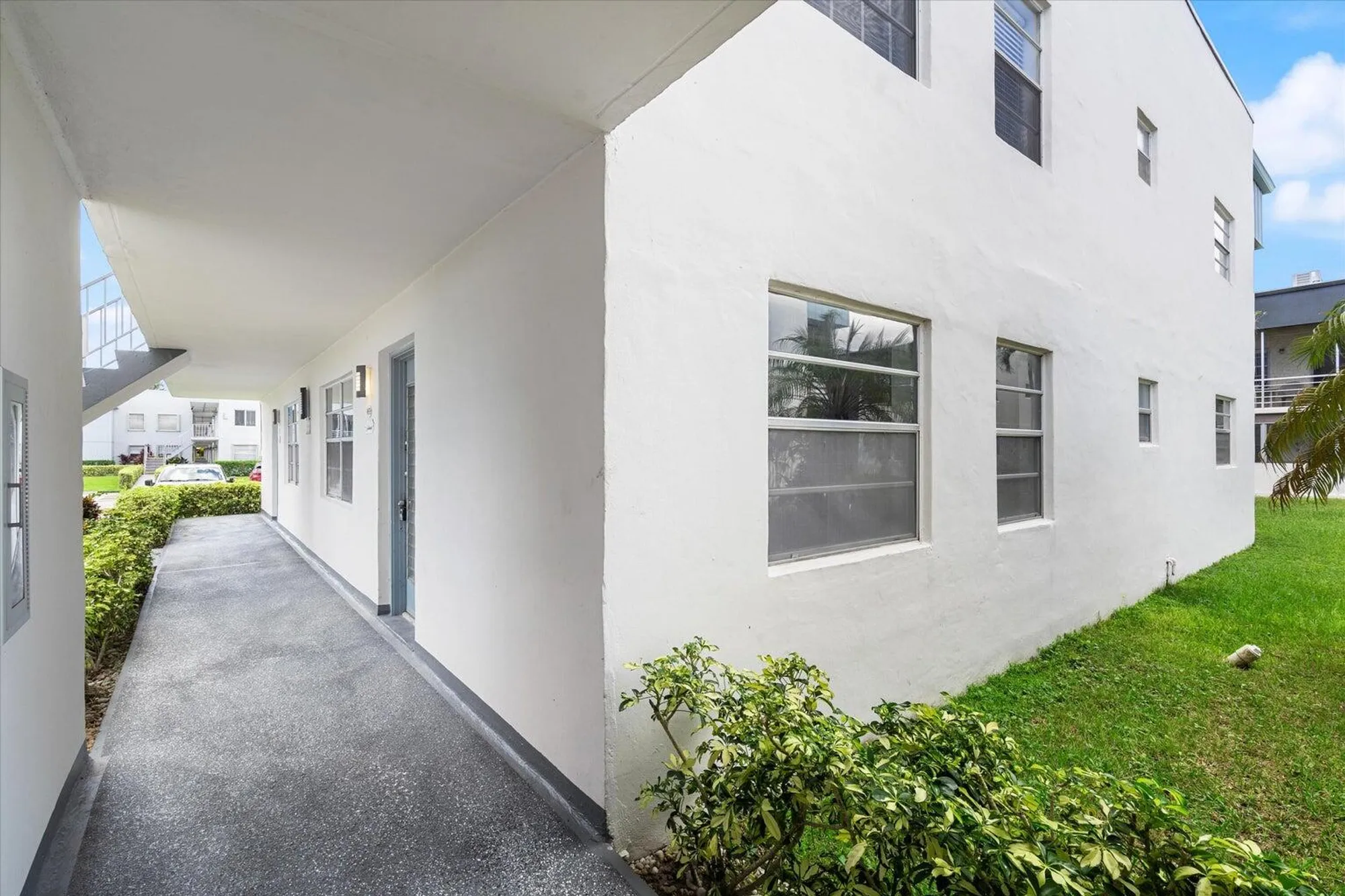 Property Slideshow image 22 of 25 | 578 burgundy m m, Delray Beach, FL, 33484