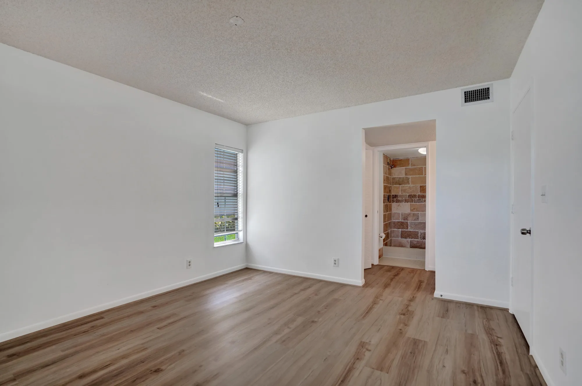 Property Slideshow image 20 of 64 | 18710 garbo ter 1, Boca Raton, FL, 33496