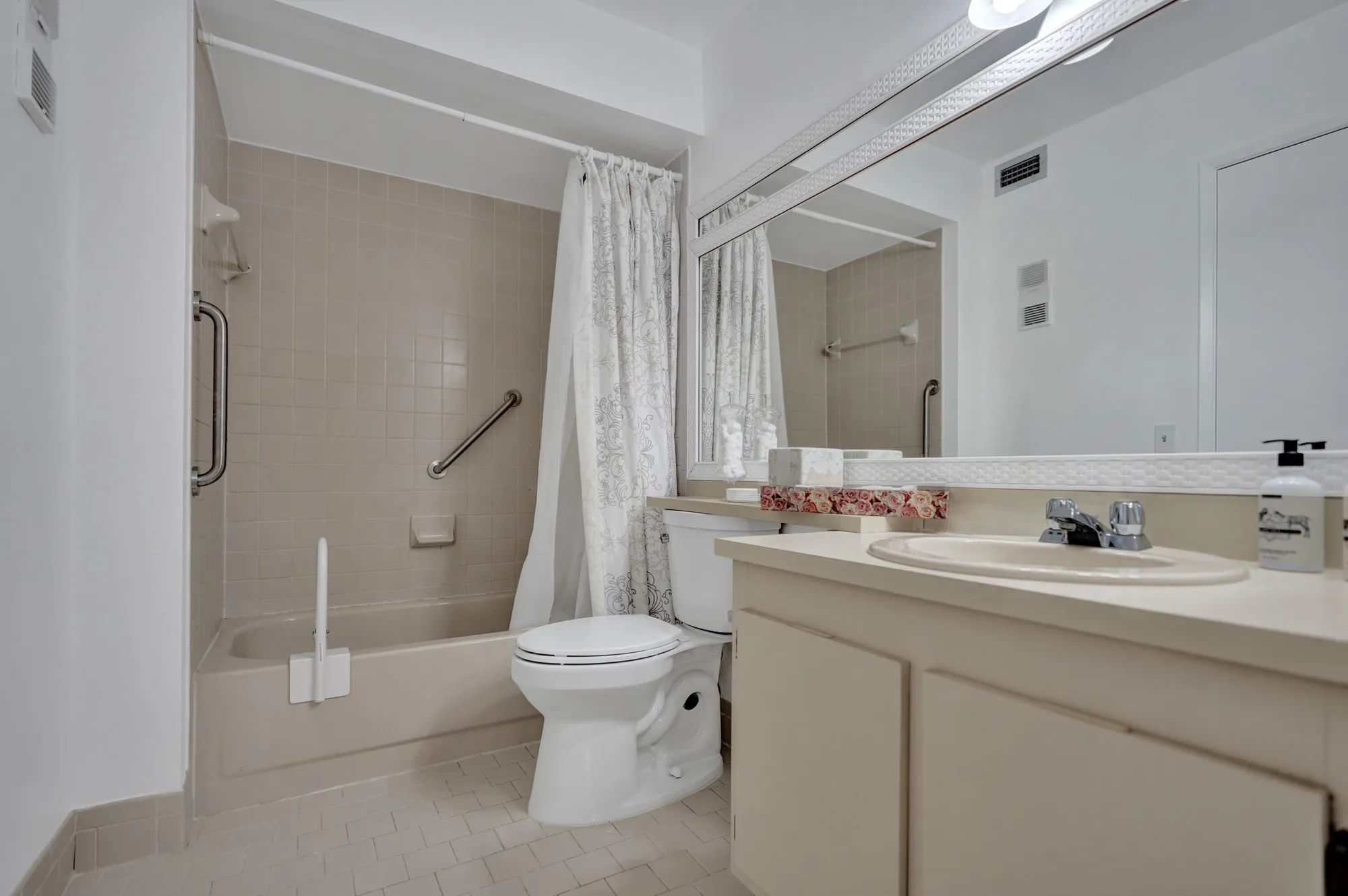 Property Slideshow image 39 of 64 | 18710 garbo ter 1, Boca Raton, FL, 33496