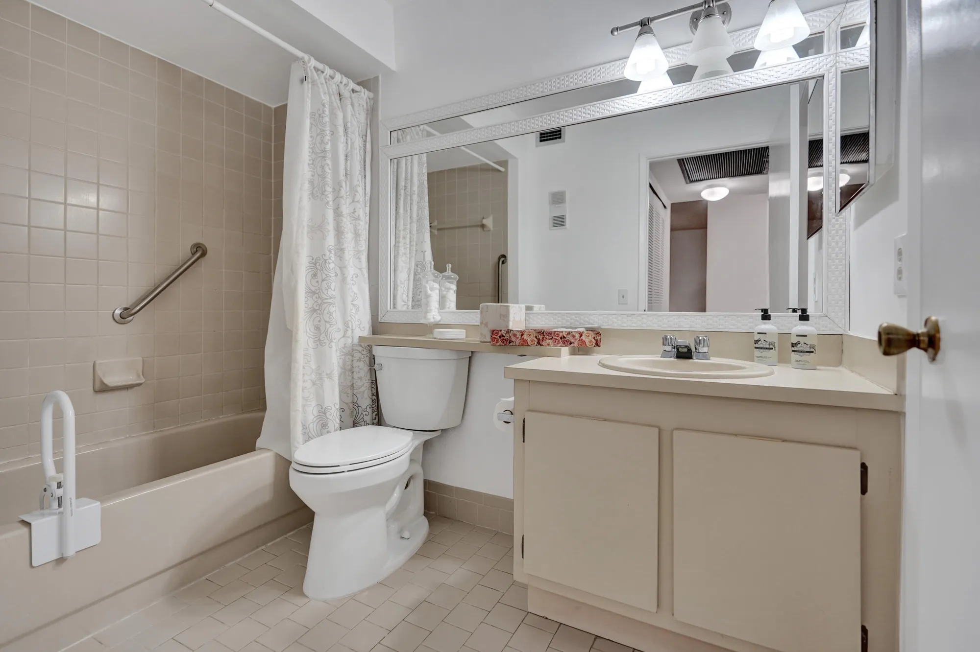 Property Slideshow image 33 of 64 | 18710 garbo ter 1, Boca Raton, FL, 33496