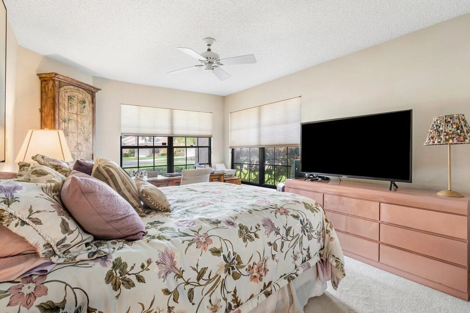 Property Slideshow image 24 of 52 | 11094 applegate ln, Boynton Beach, FL, 33437